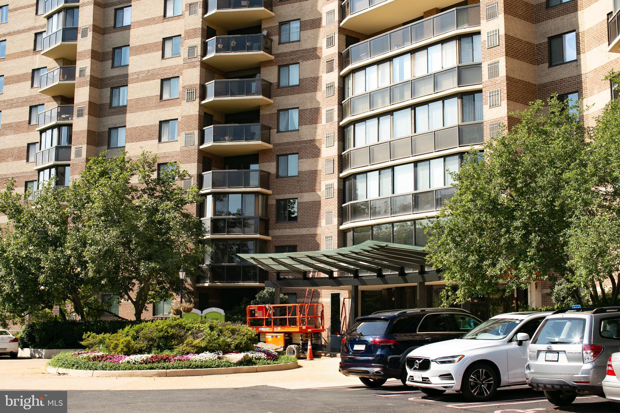 8350 GREENSBORO DRIVE 517