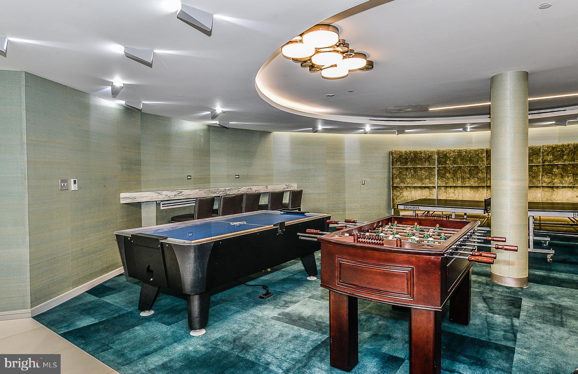 ROTONDA - Residential Lease