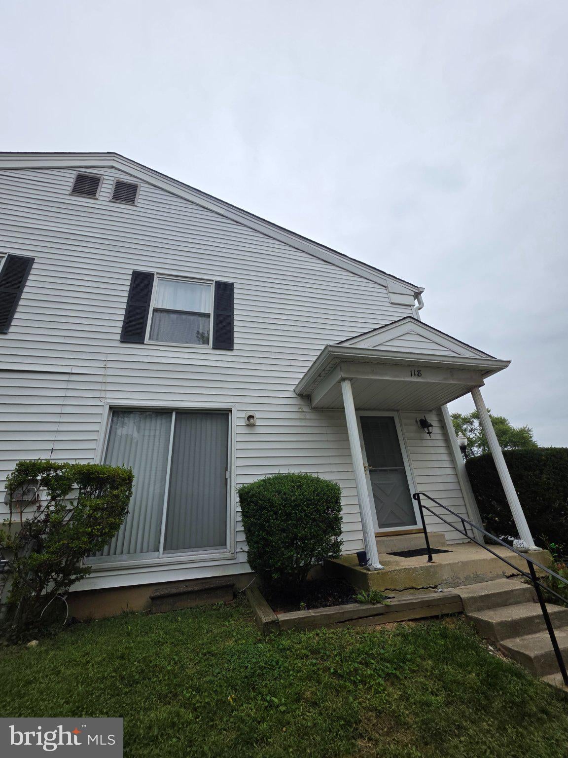 118 HAMMERSHIRE ROAD B