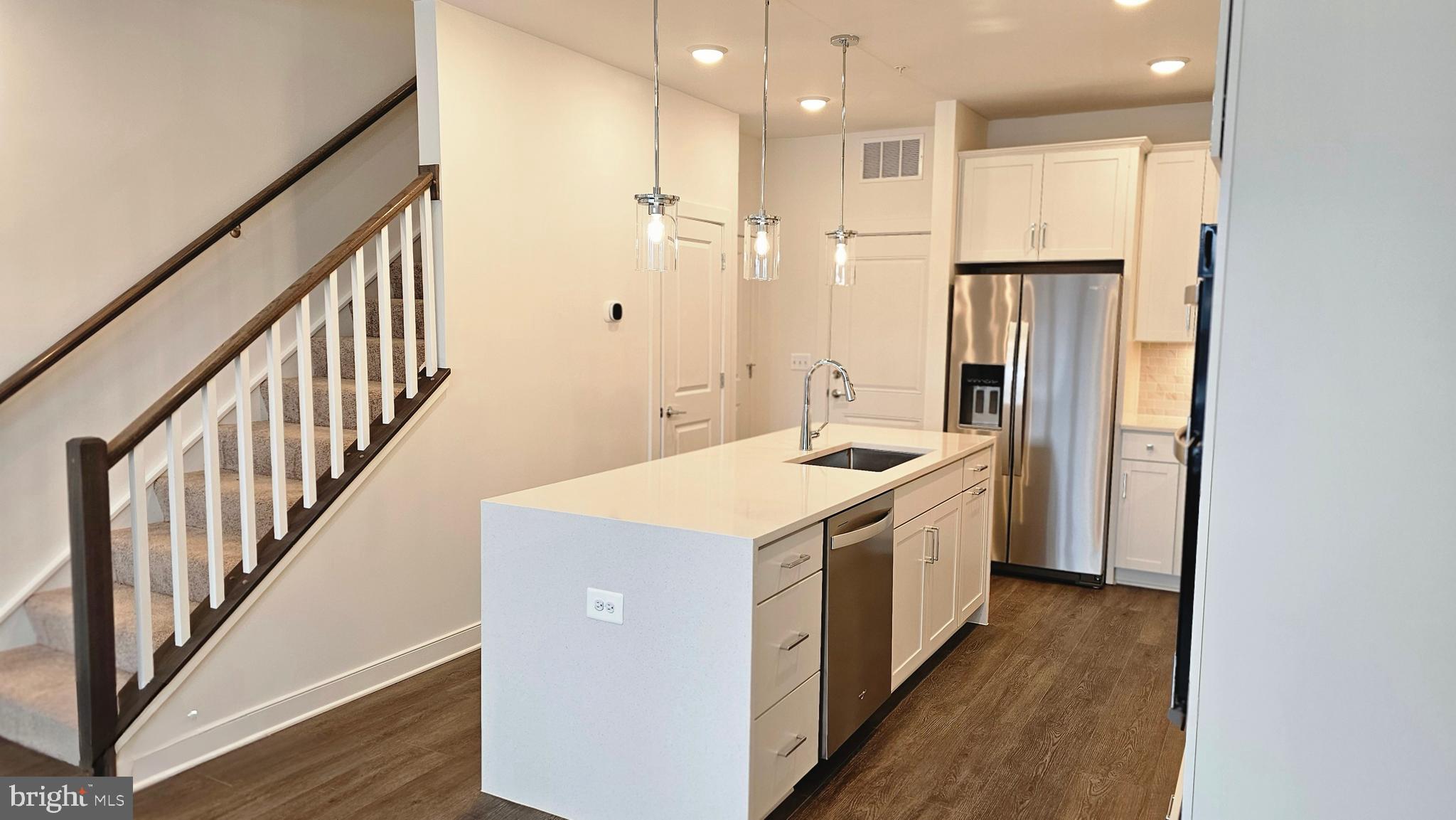 FARMSTEAD DISTRICT - Residential Lease