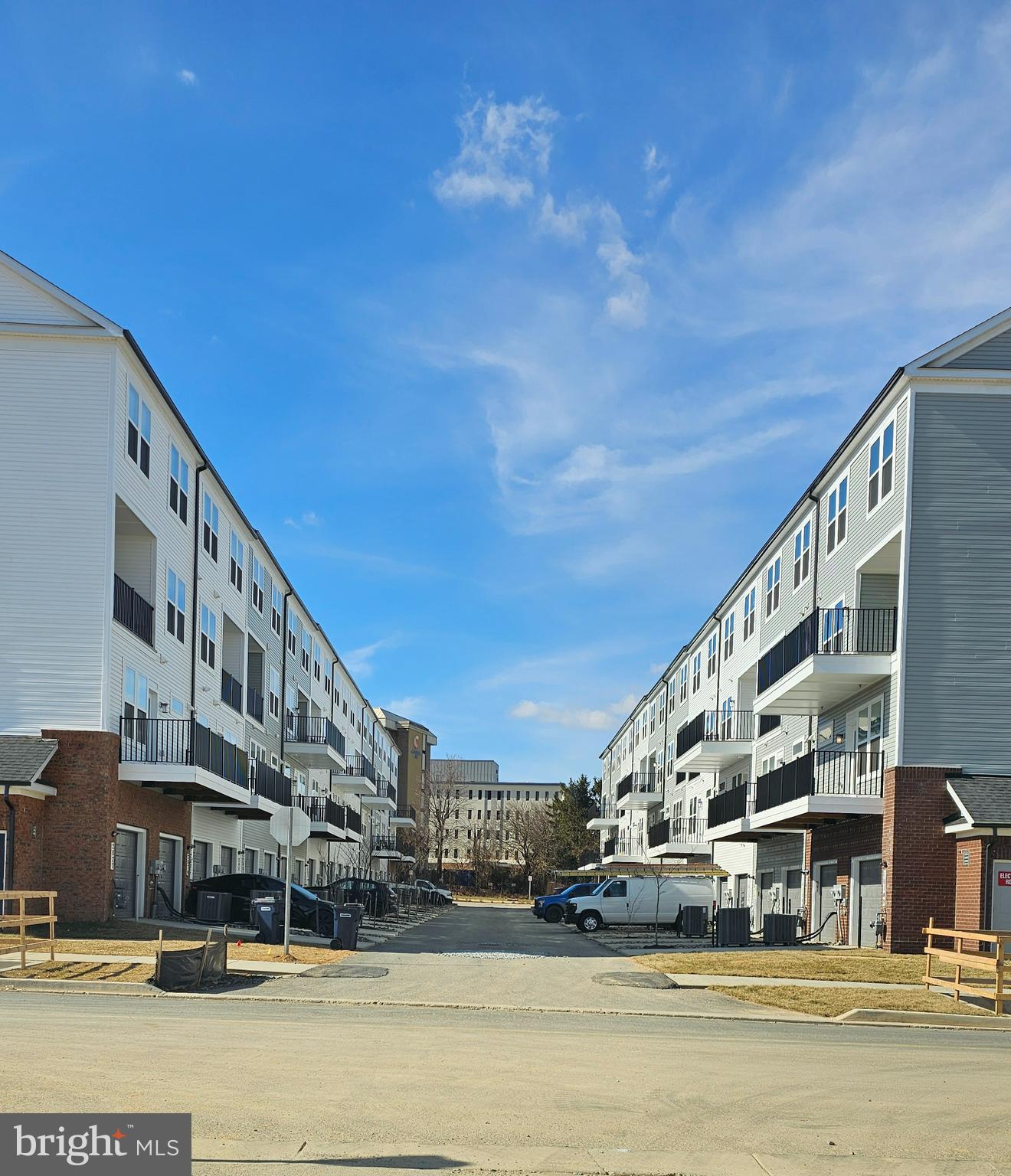 FARMSTEAD DISTRICT - Residential Lease