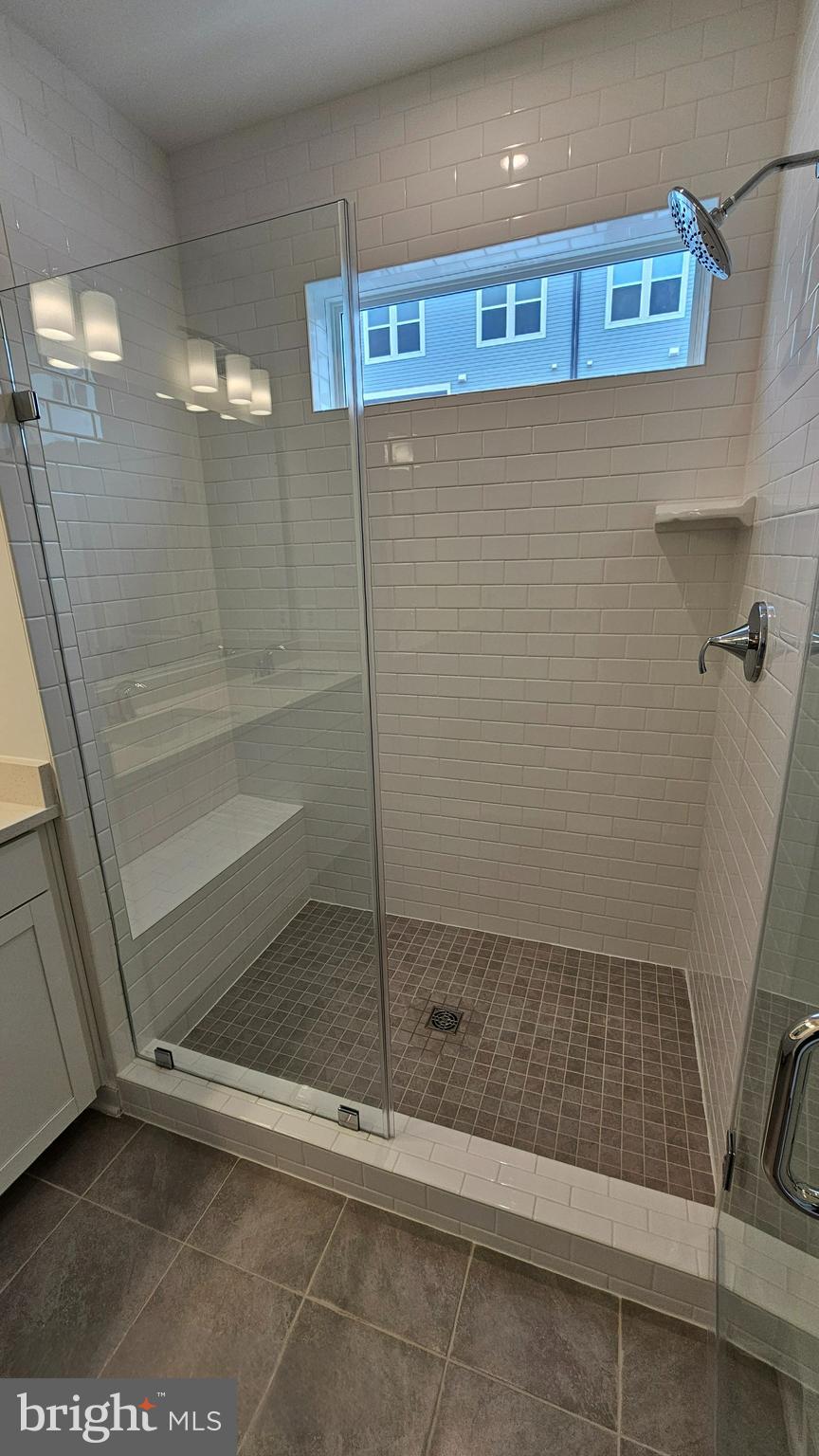 FARMSTEAD DISTRICT - Residential Lease