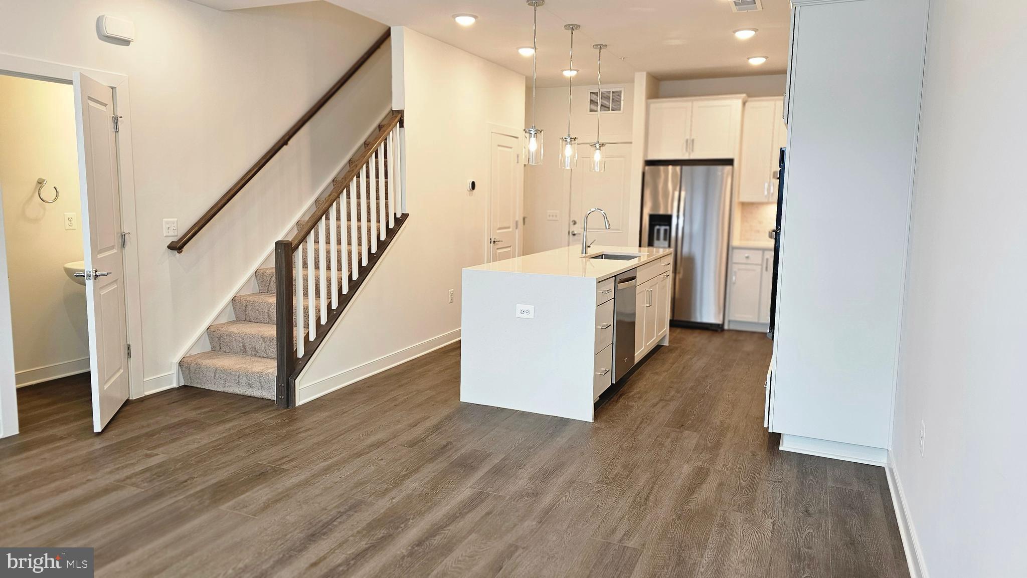 FARMSTEAD DISTRICT - Residential Lease