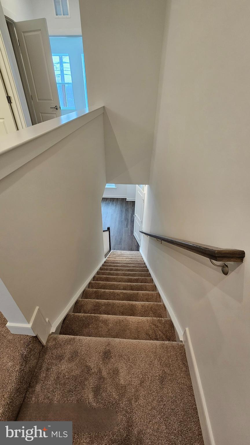 FARMSTEAD DISTRICT - Residential Lease