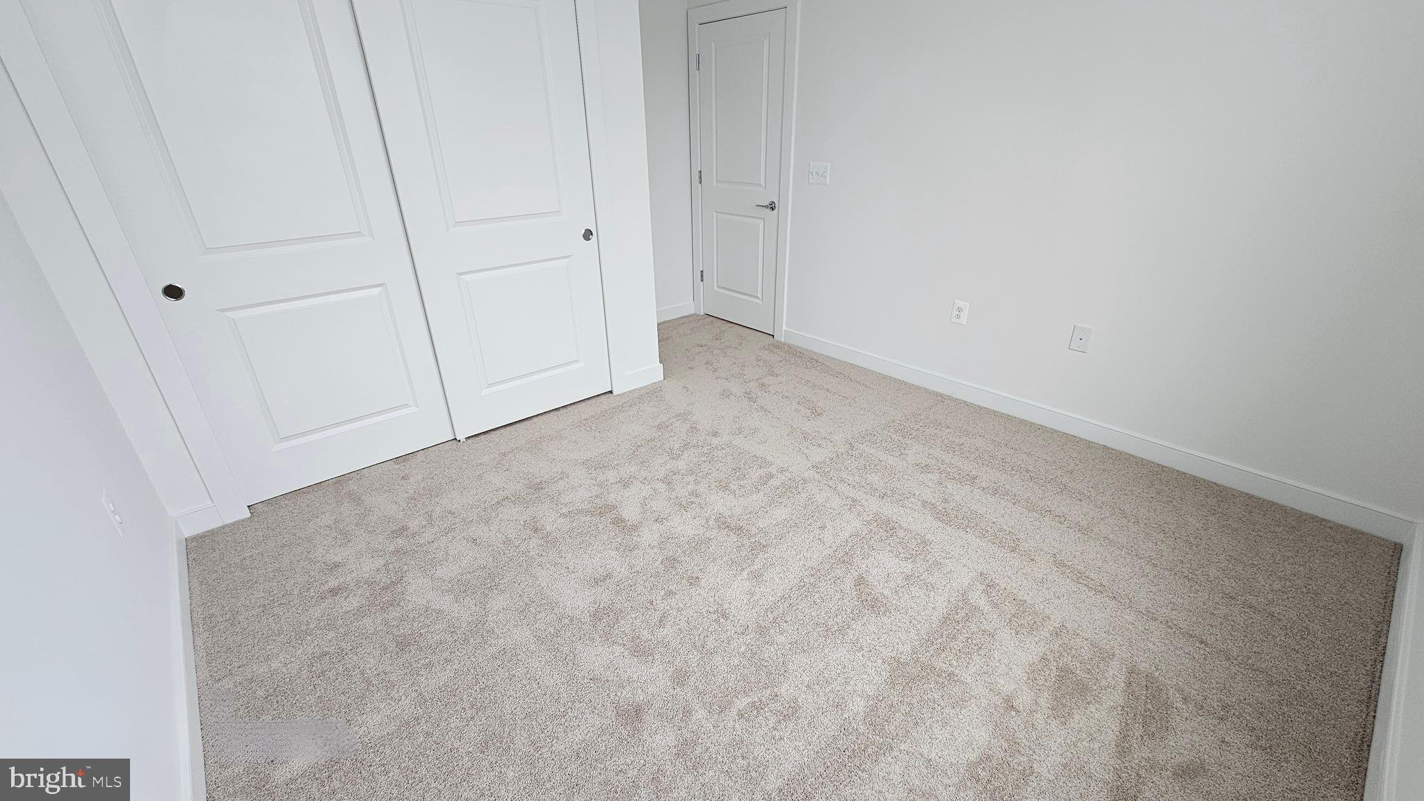 FARMSTEAD DISTRICT - Residential Lease