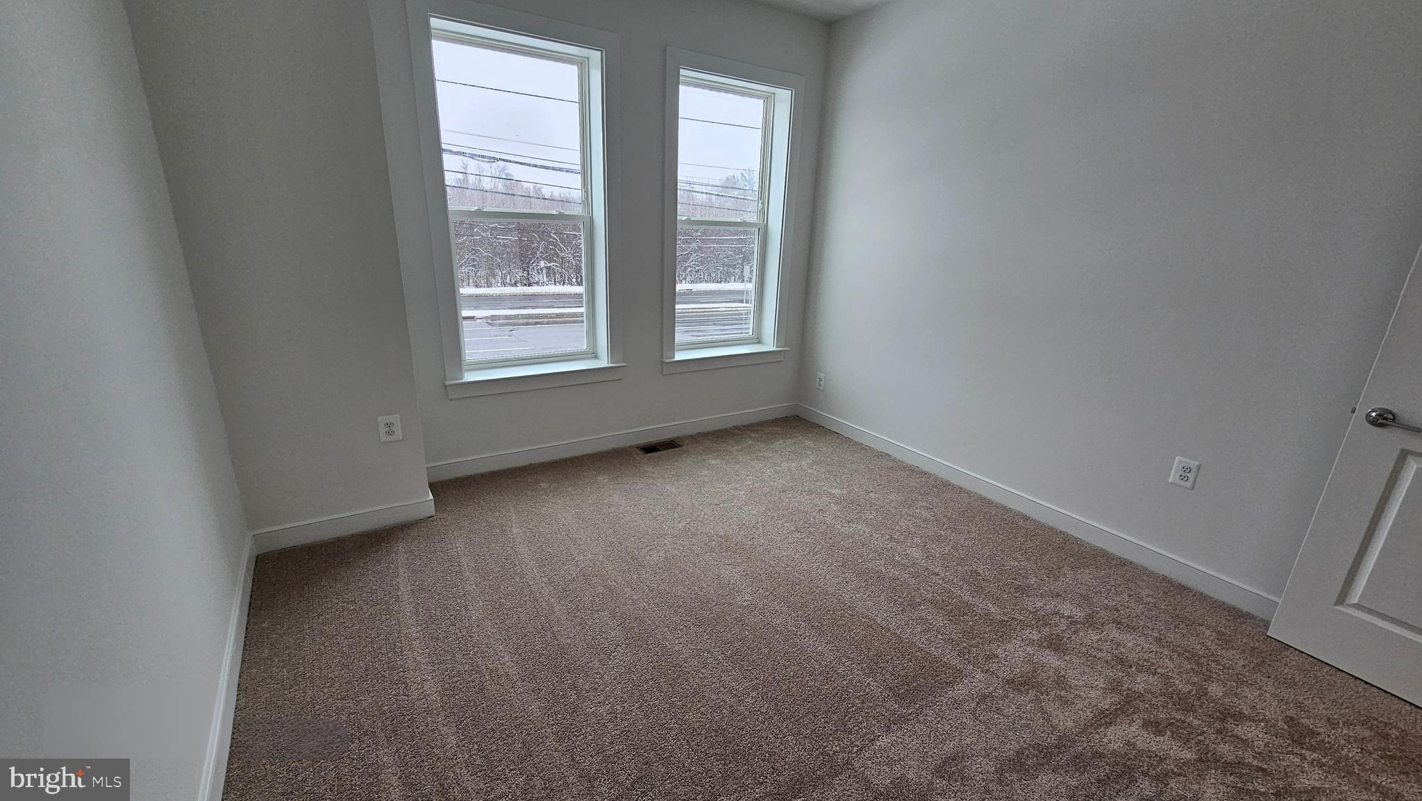 FARMSTEAD DISTRICT - Residential Lease