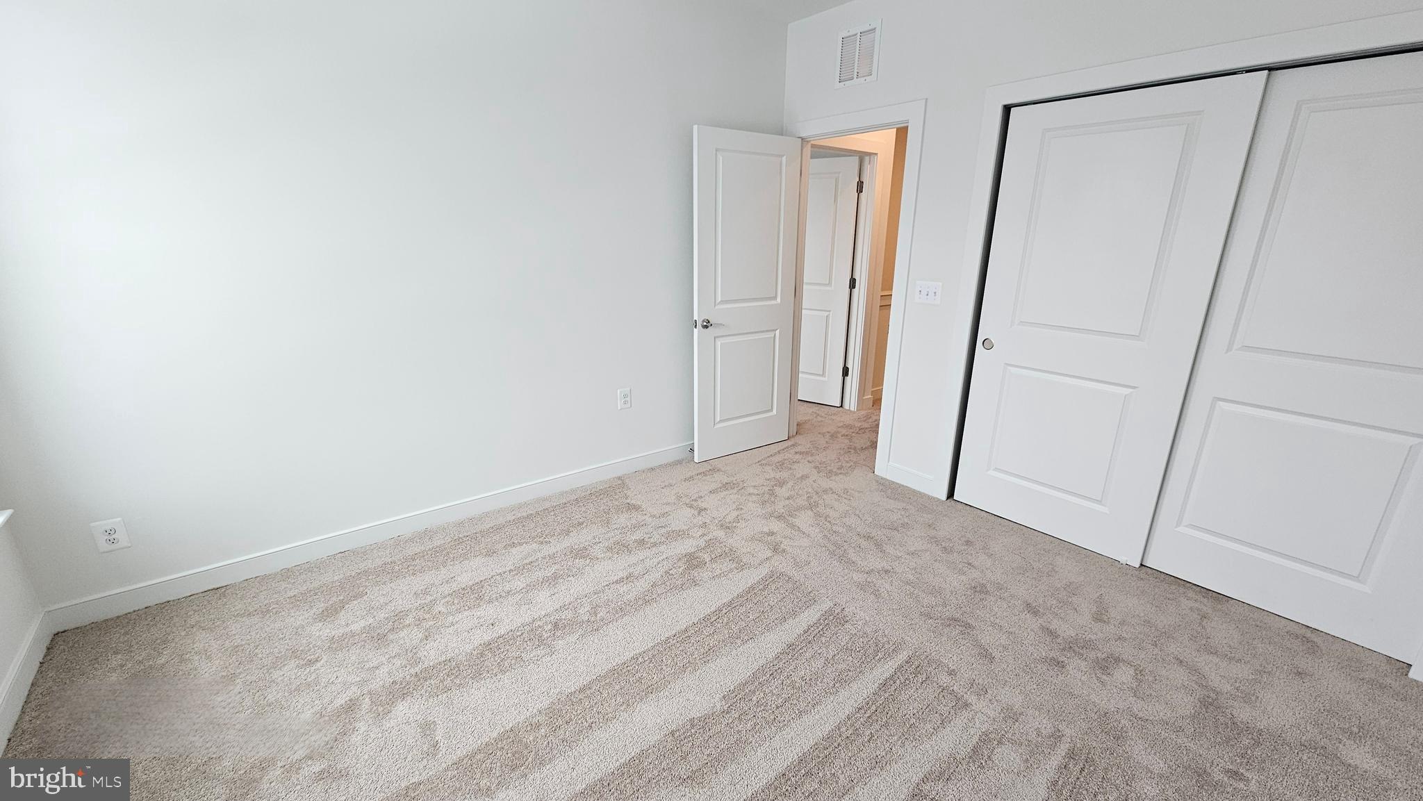 FARMSTEAD DISTRICT - Residential Lease