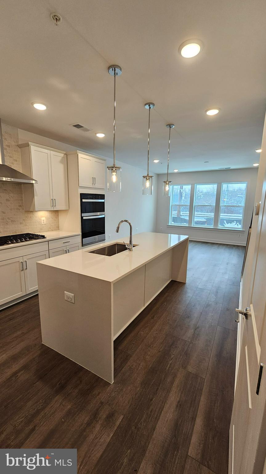 FARMSTEAD DISTRICT - Residential Lease