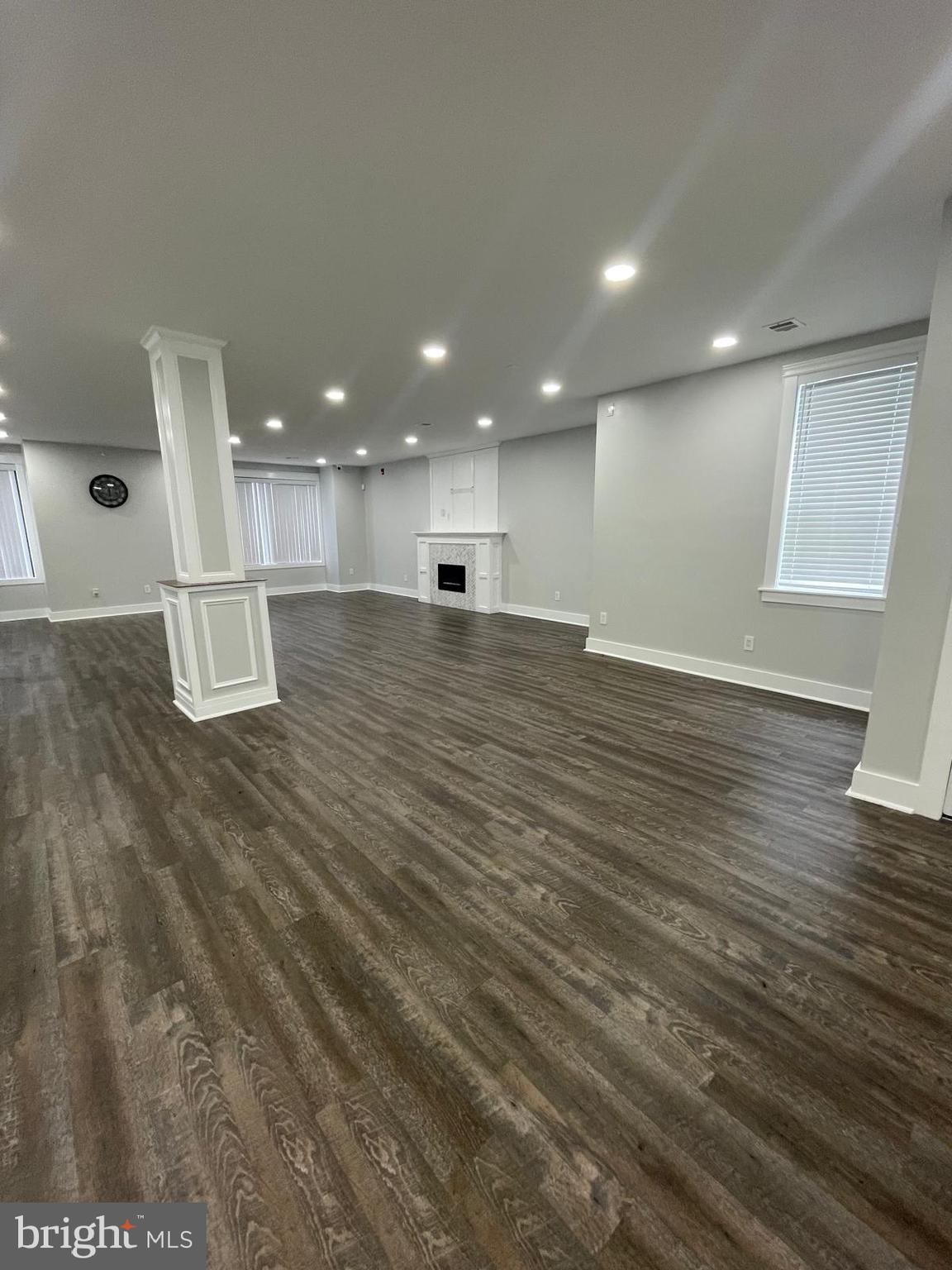 1323 LINDLEY AVENUE UNIT 2