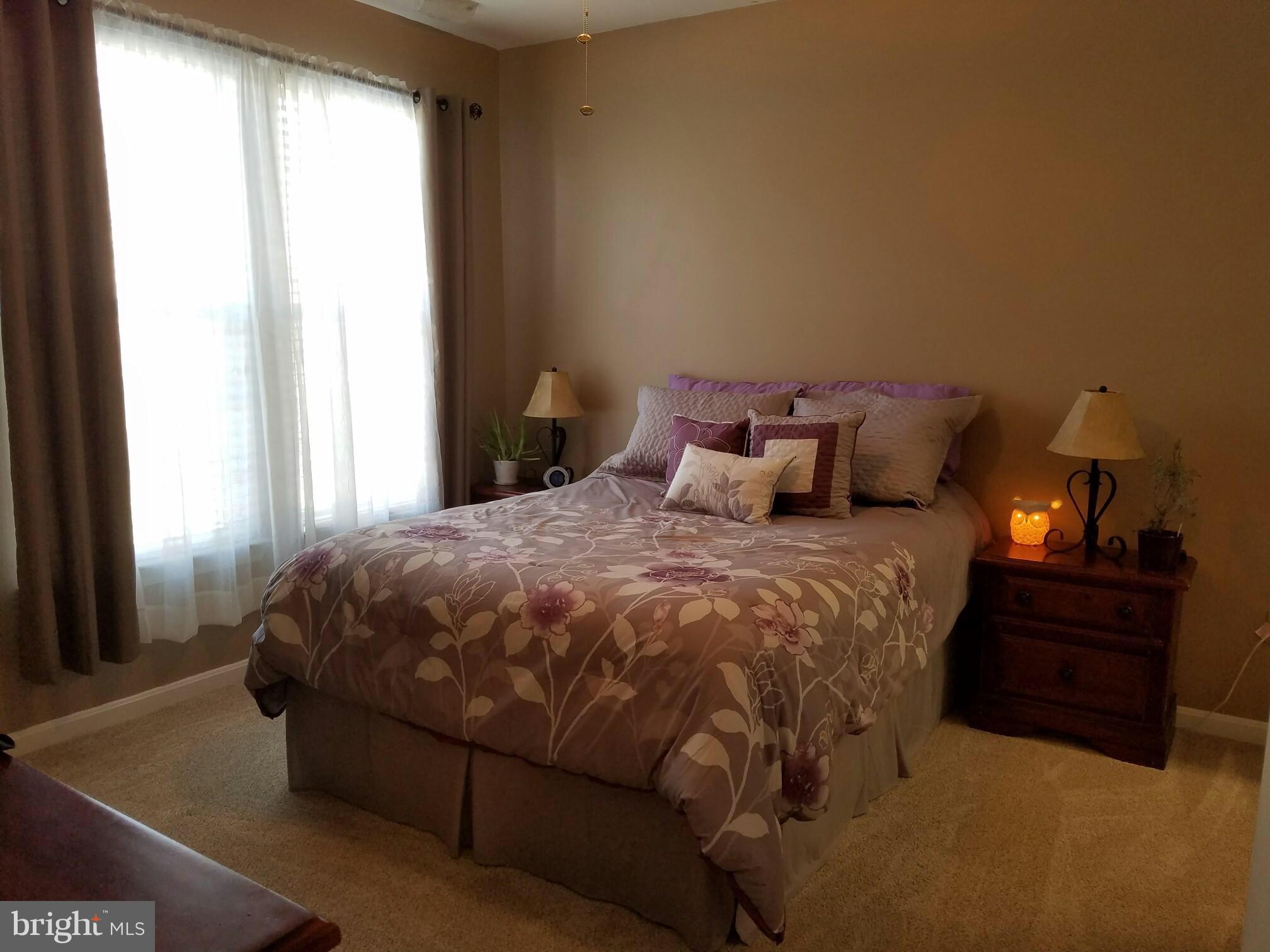 WATERSIDE - Residential