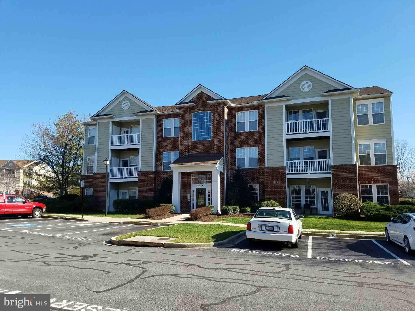 WATERSIDE - Residential