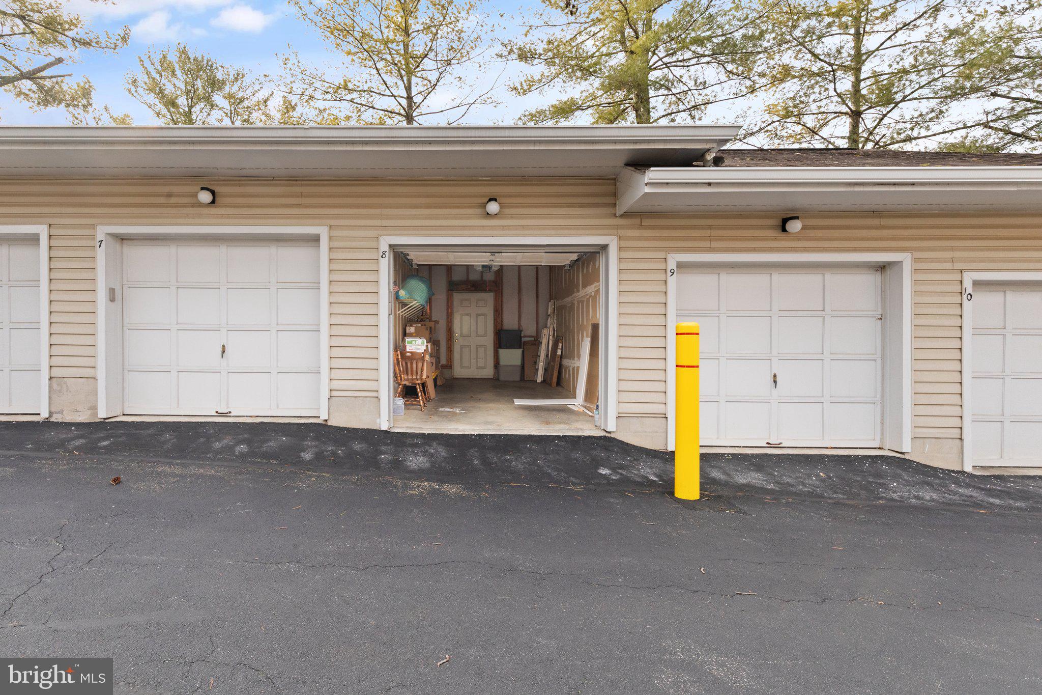 ENGLISH COUNTRY MANOR - Residential