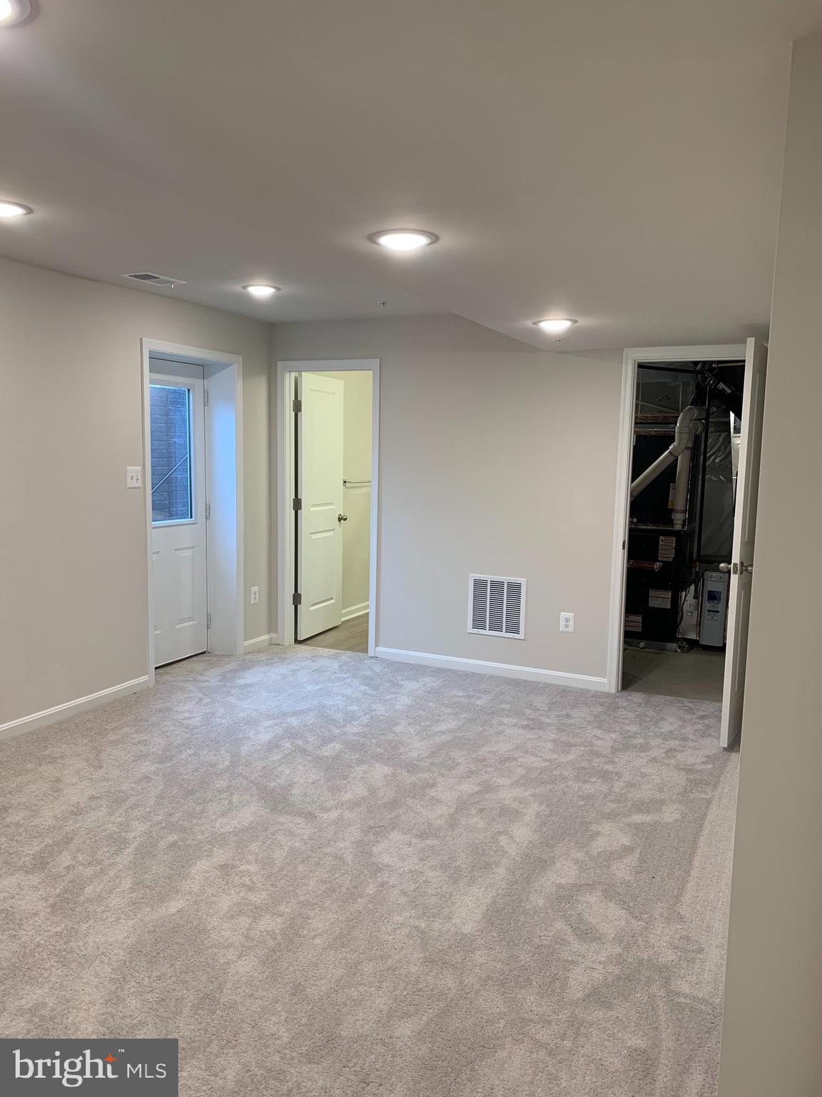 GRACE MEADOWS - Residential