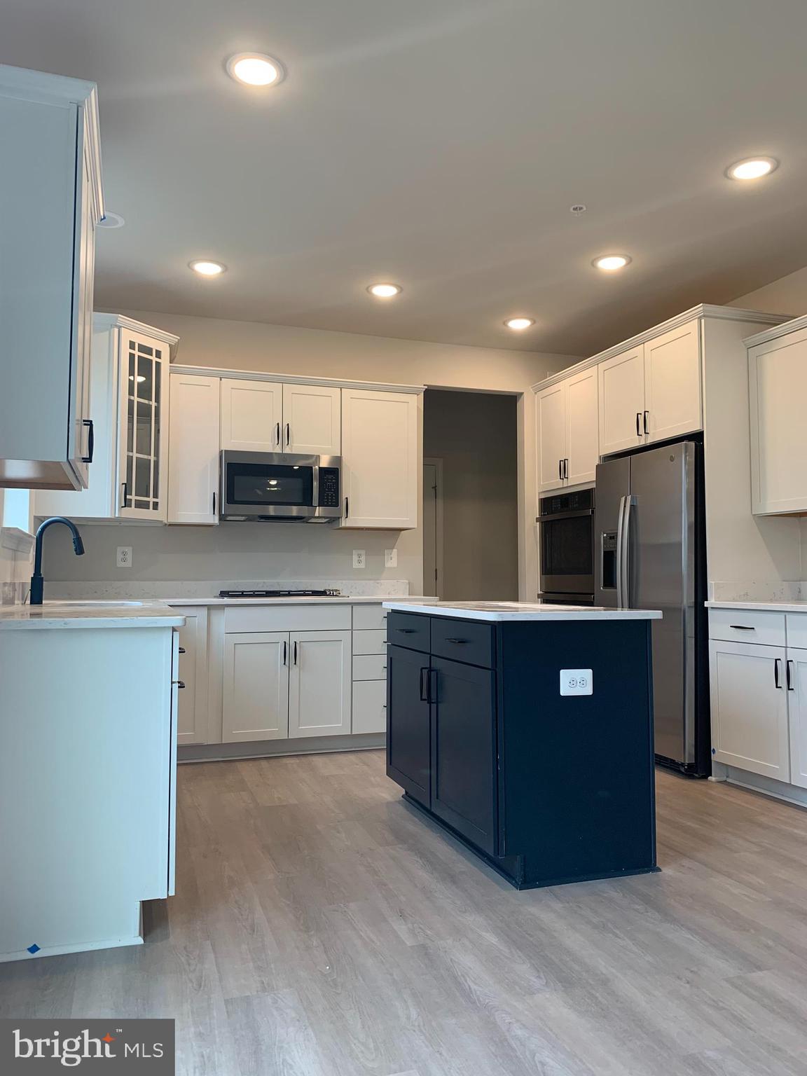 GRACE MEADOWS - Residential