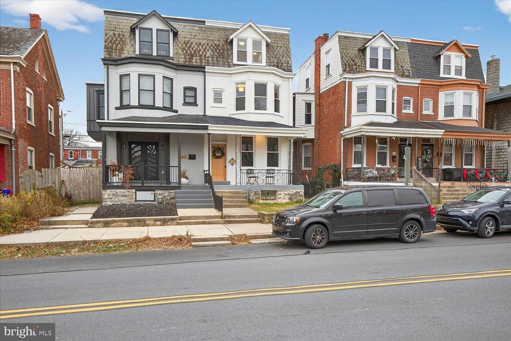 Photo of 980 E Orange Street, LANCASTER, PA 17602 (MLS # PALA2079716)