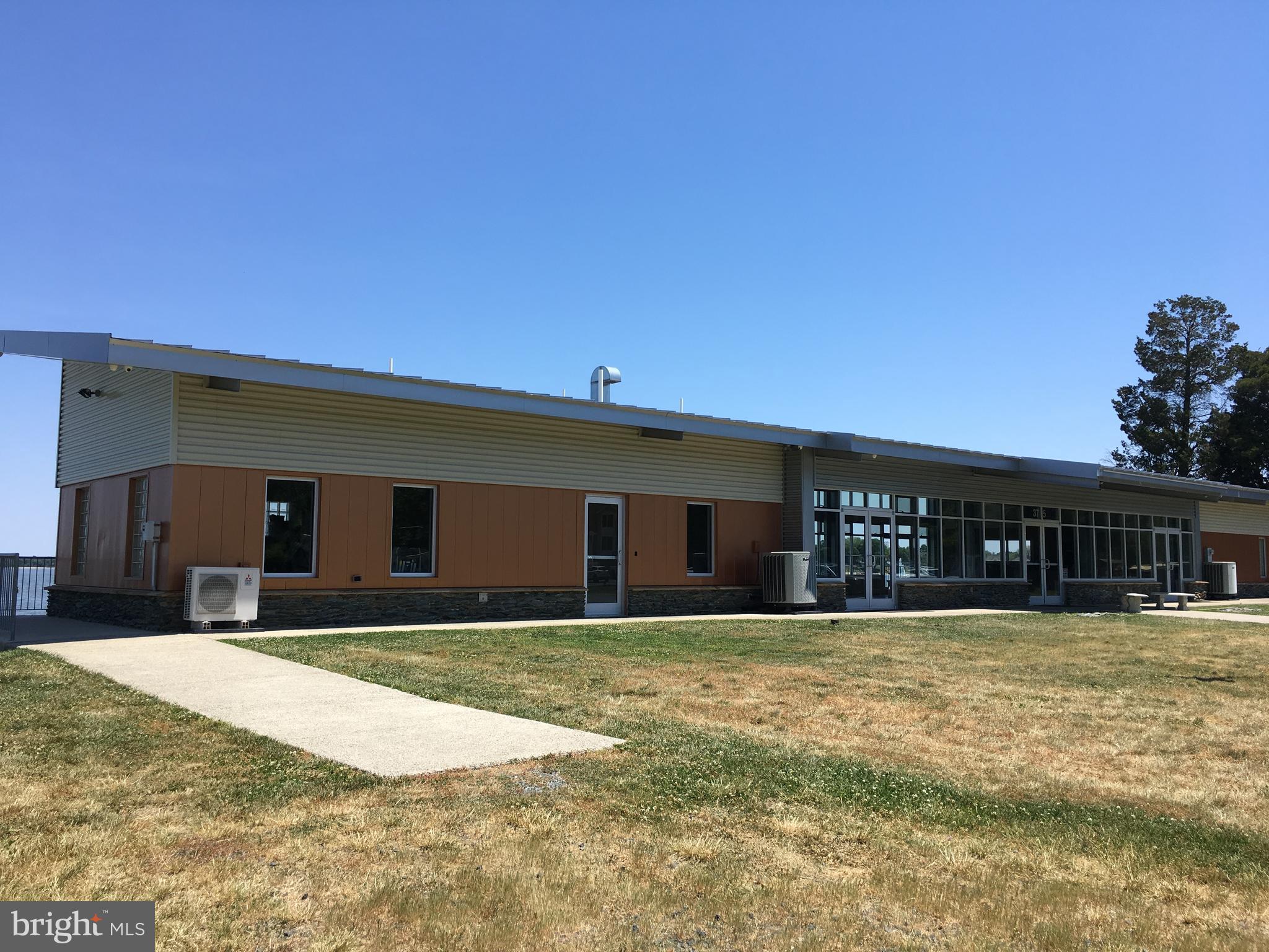 SELBY ON THE BAY - Residential