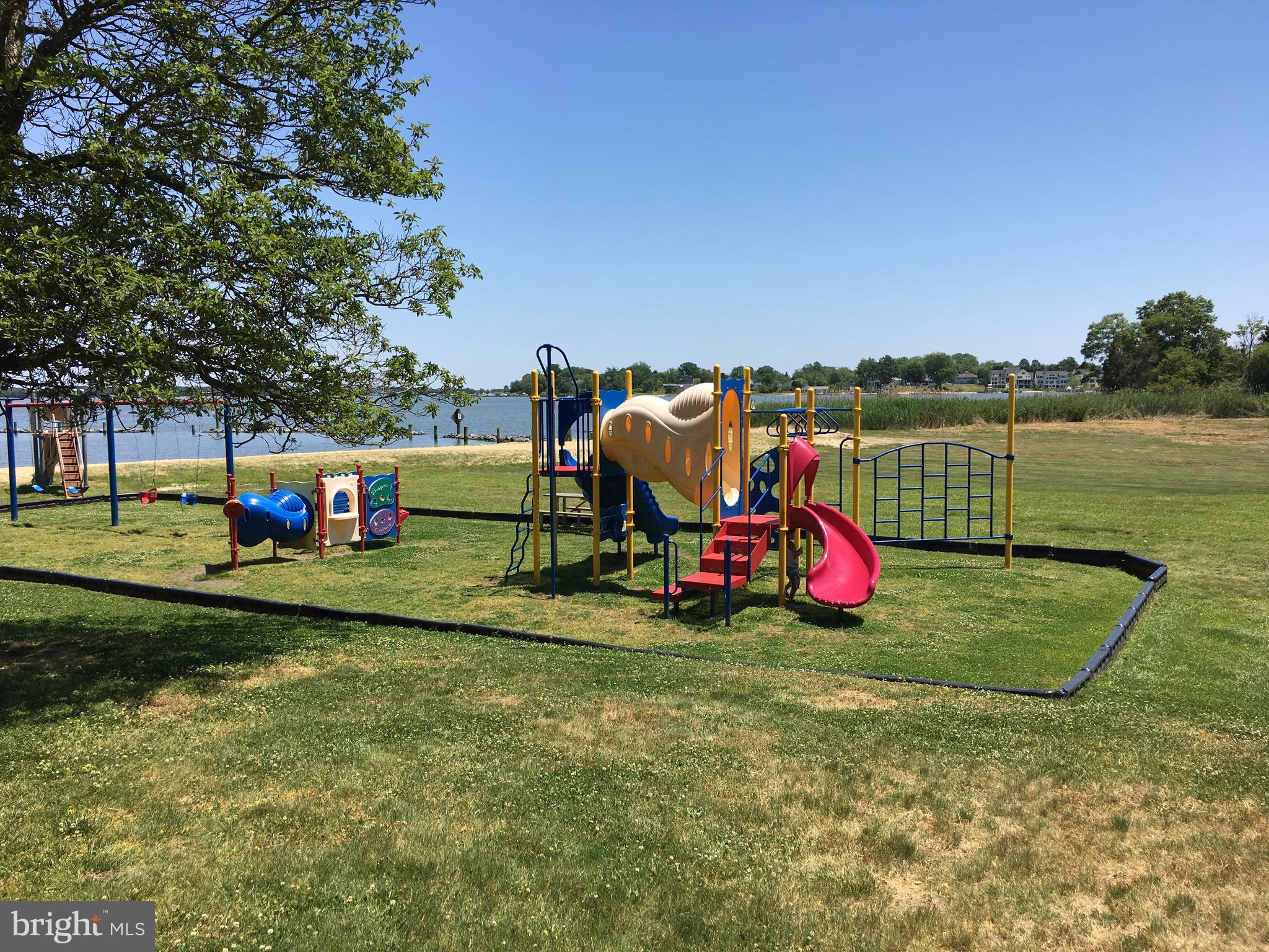 SELBY ON THE BAY - Residential