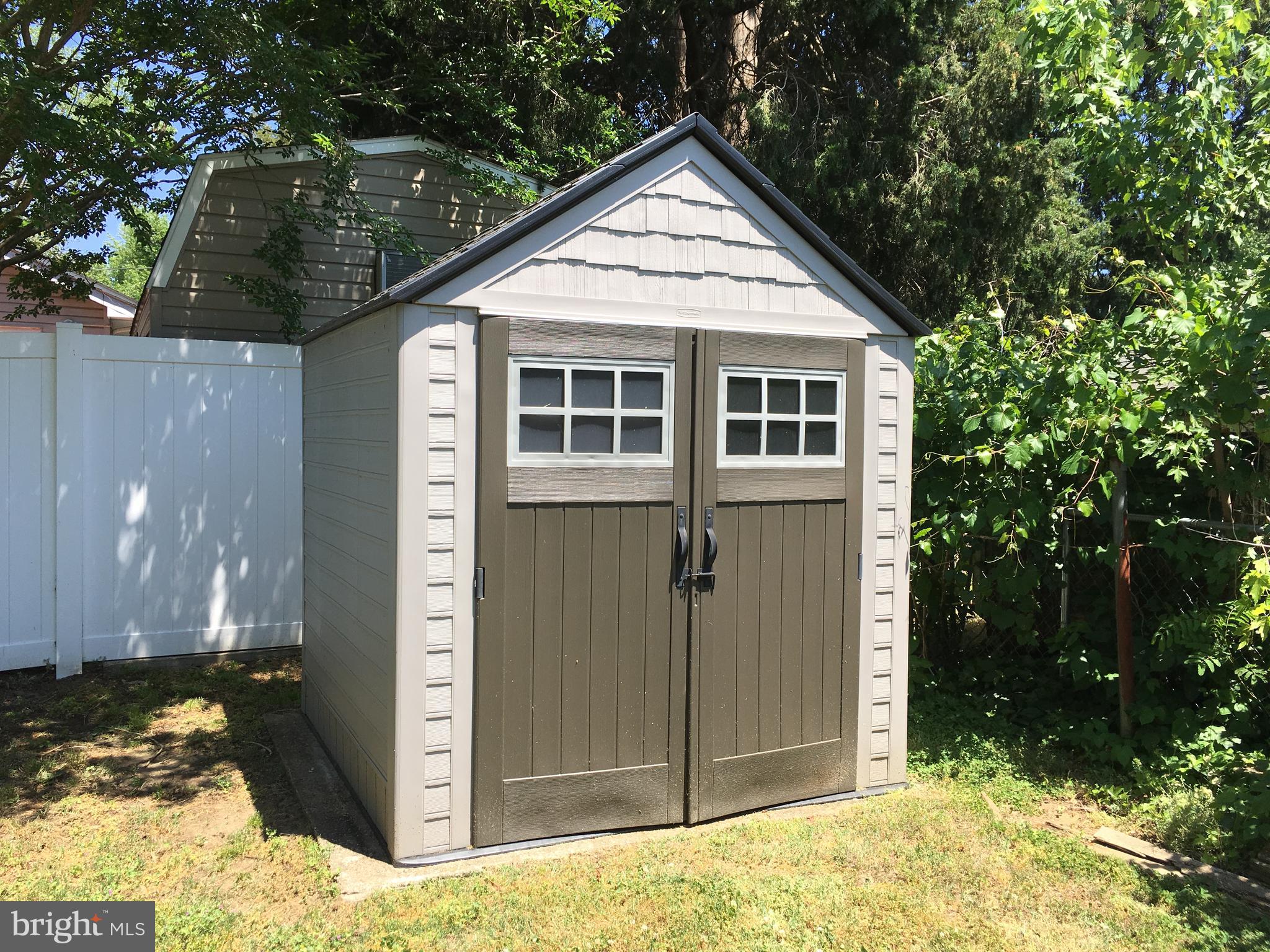 SELBY ON THE BAY - Residential