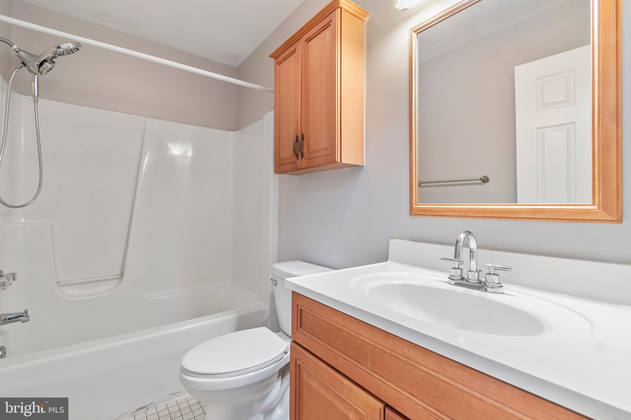 BUTCHERS HILL - Residential Lease