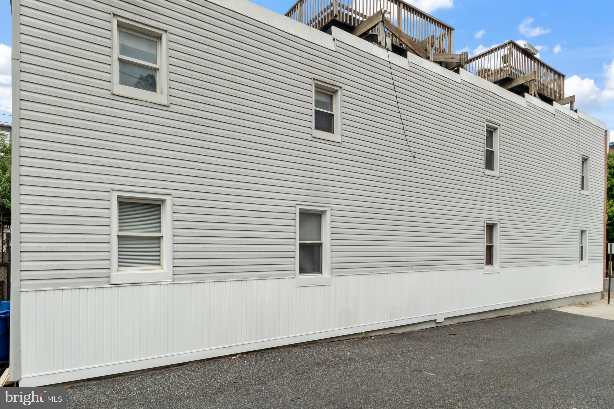 BUTCHERS HILL - Residential Lease