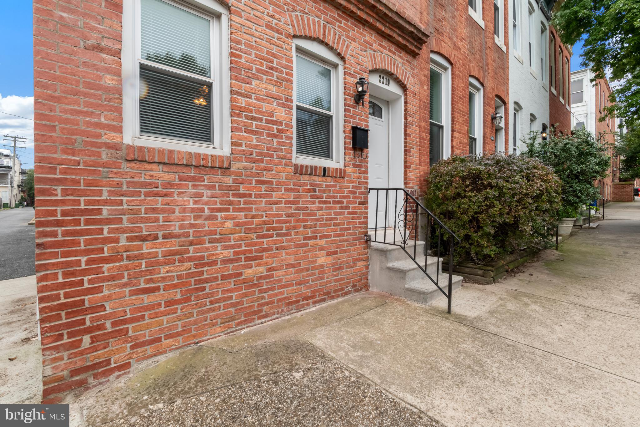 BUTCHERS HILL - Residential Lease