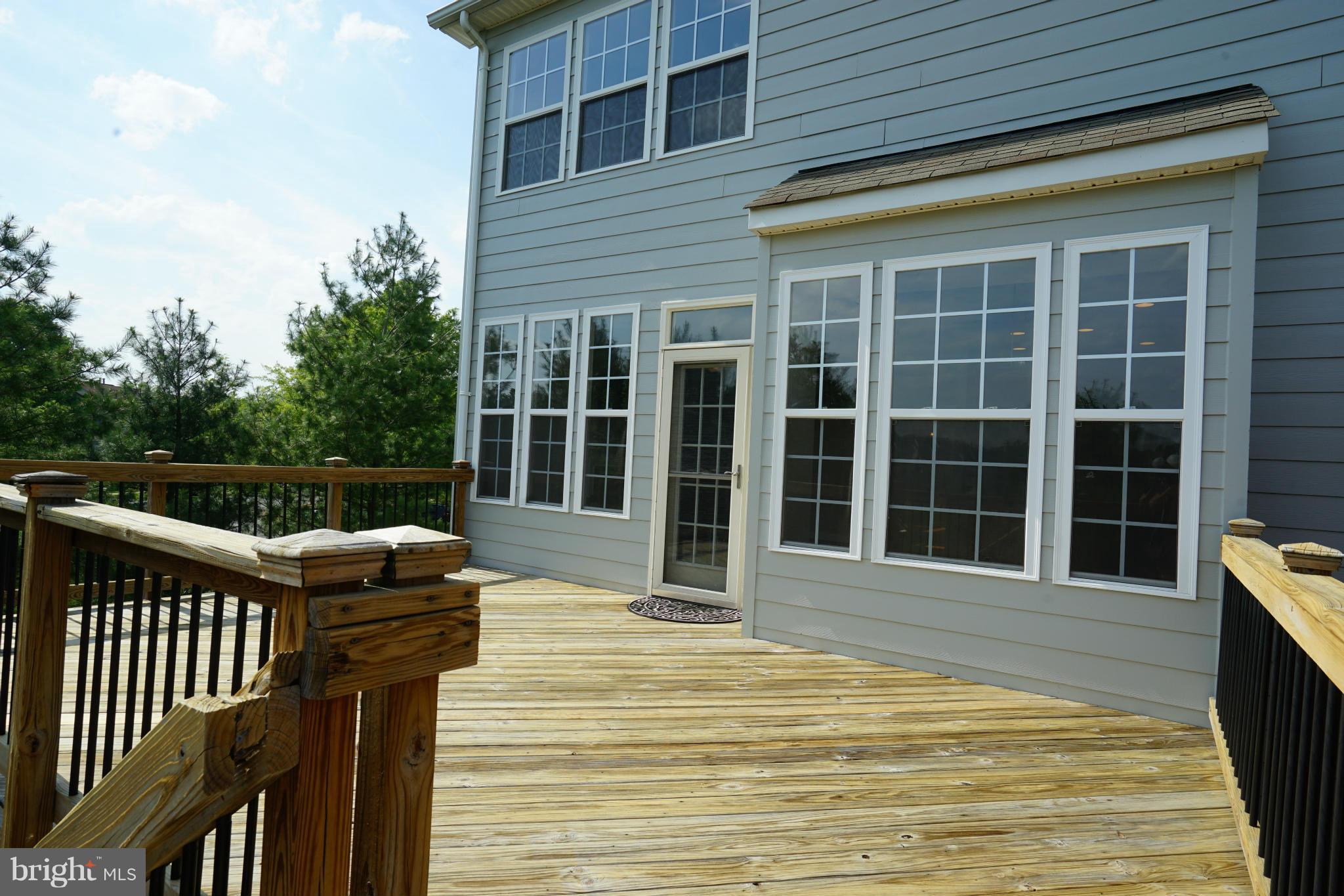 POTOMAC CROSSING - Residential