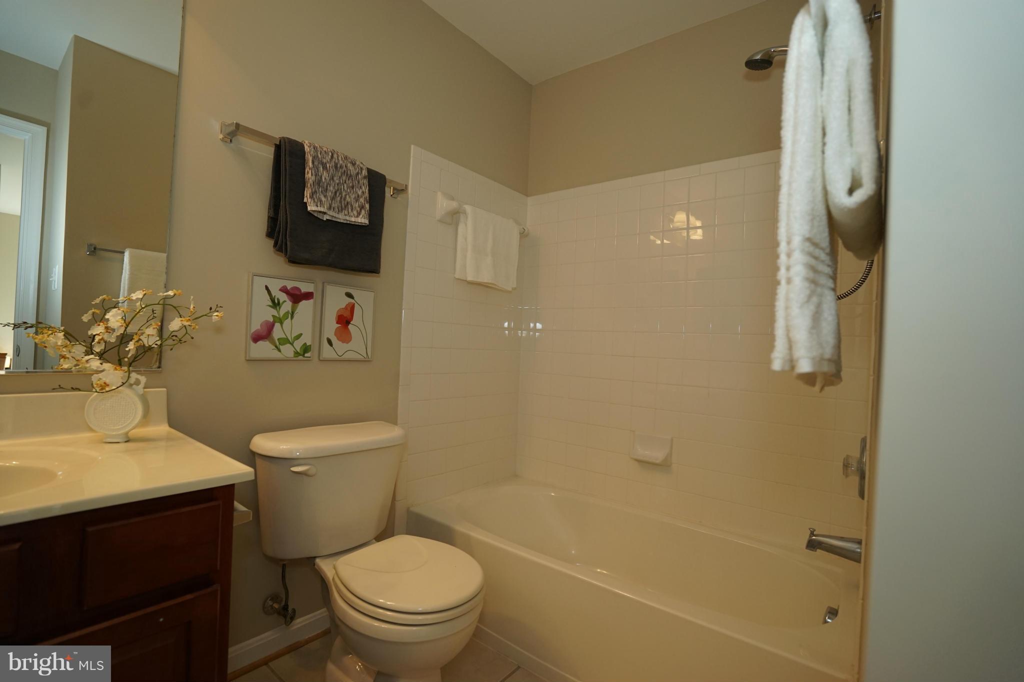 POTOMAC CROSSING - Residential