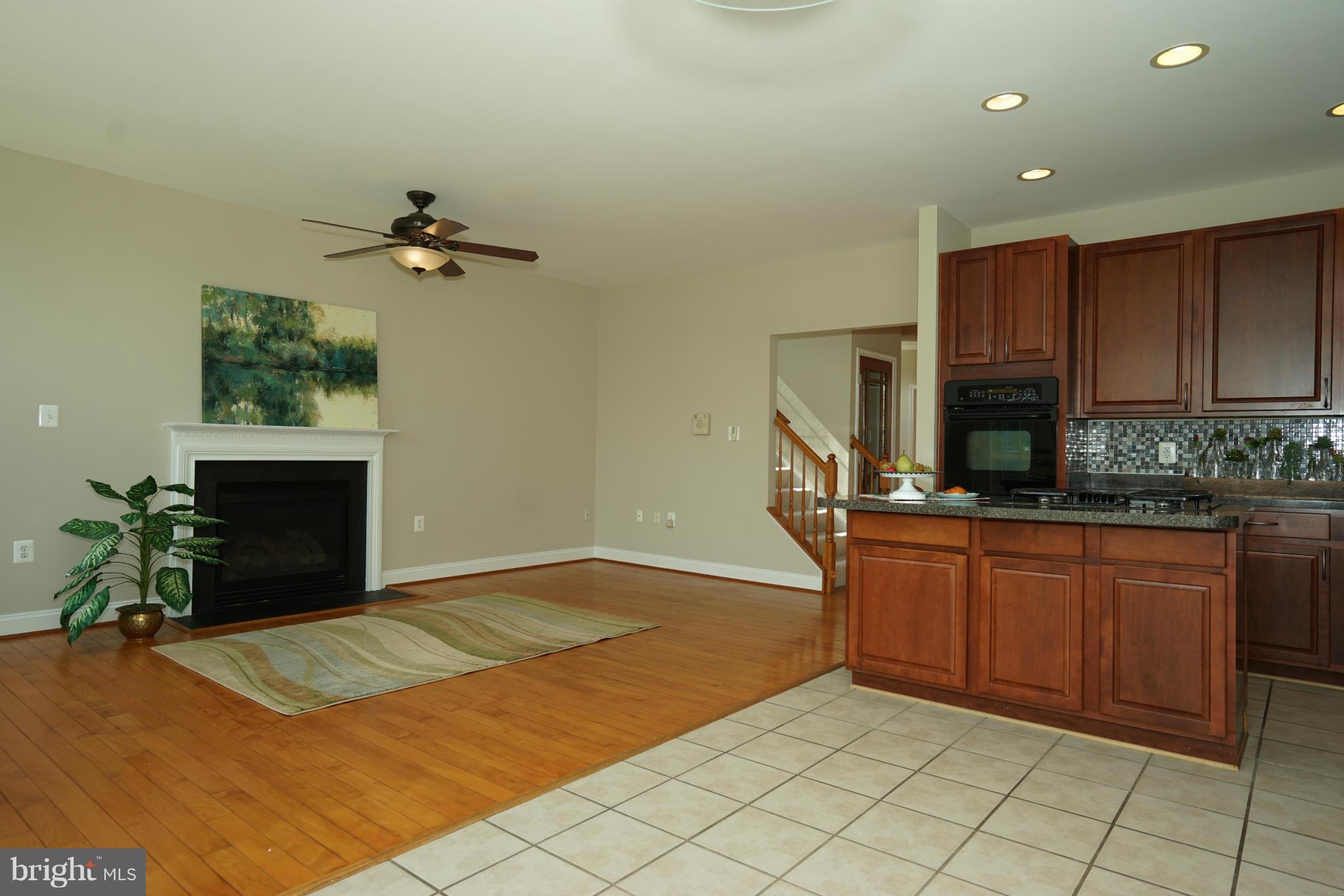 POTOMAC CROSSING - Residential