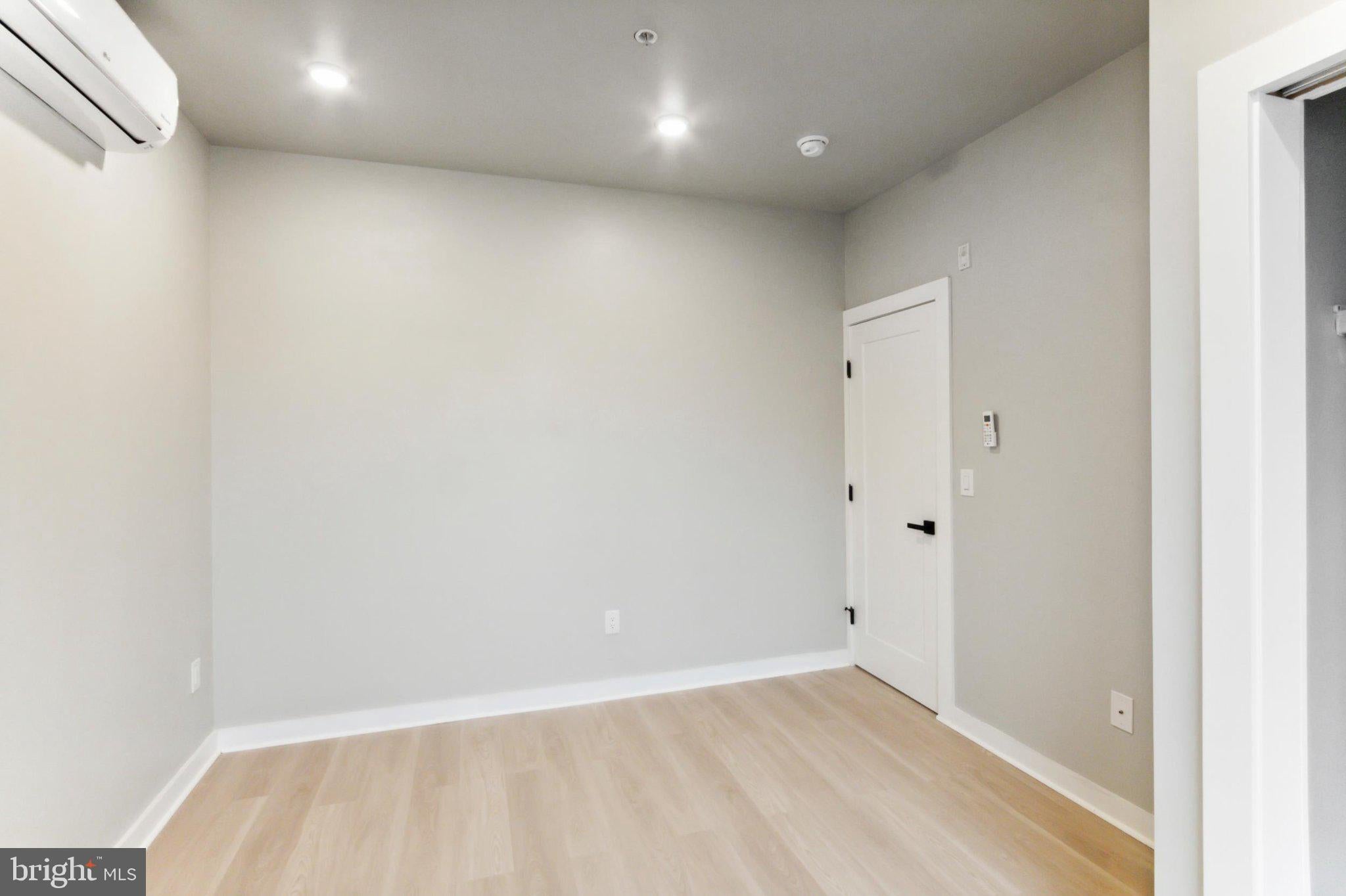 316 S 52ND STREET 5