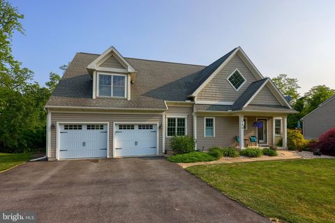 Photo of 145 NORTHVIEW DR, LANCASTER, PA 17601 (MLS # PALA2035650)