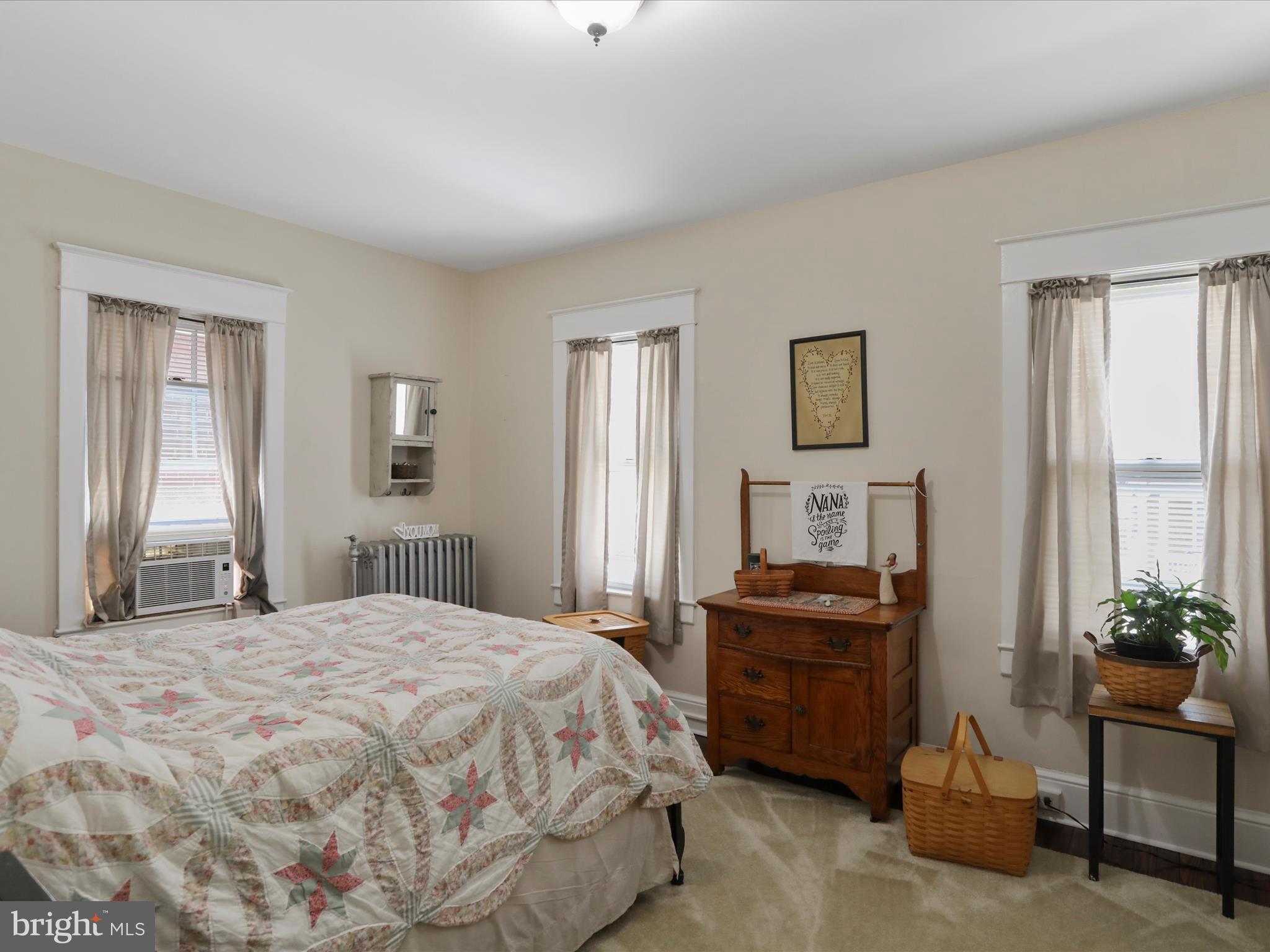 NORTH END - Residential