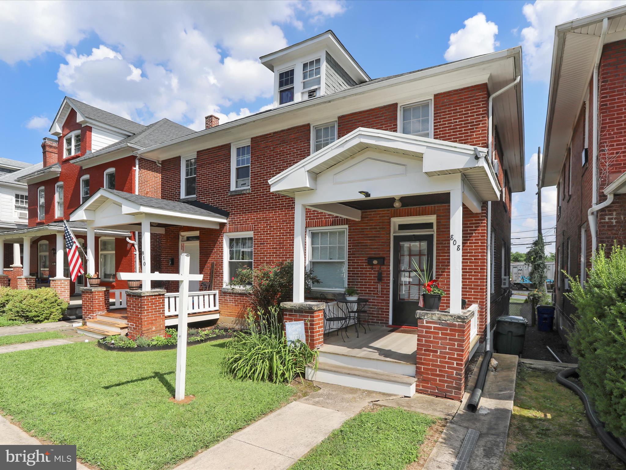 NORTH END - Residential