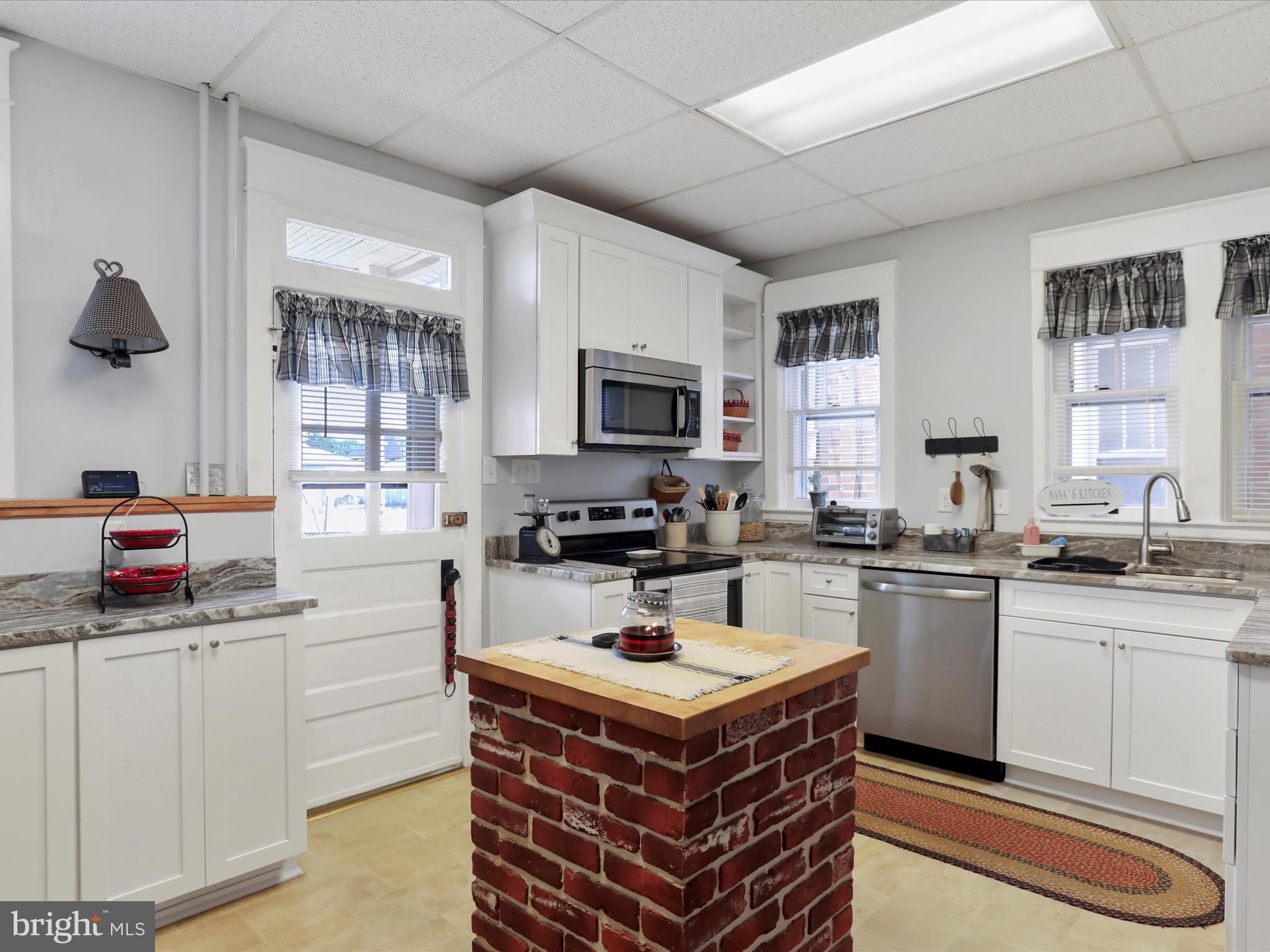 NORTH END - Residential