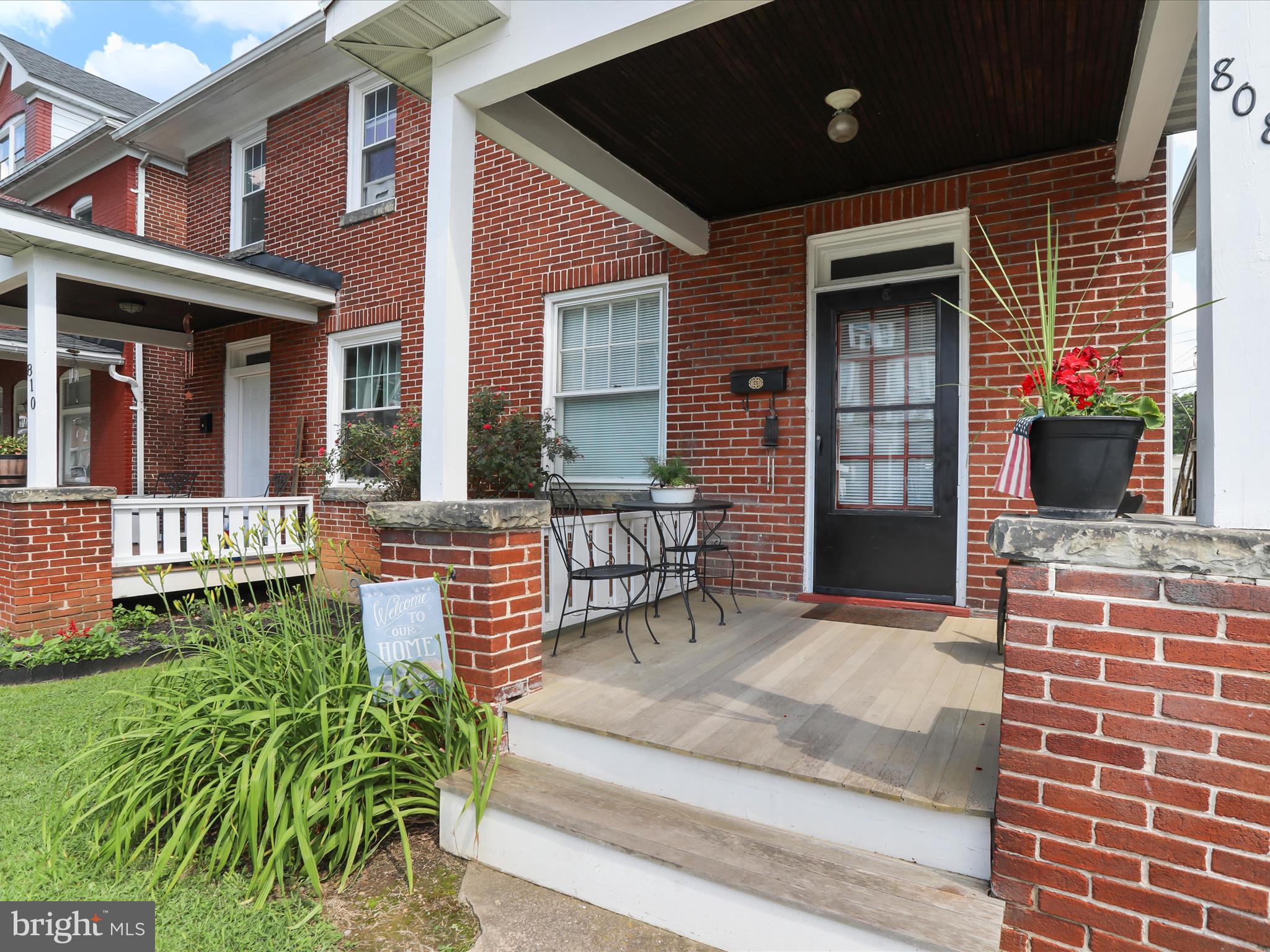 NORTH END - Residential