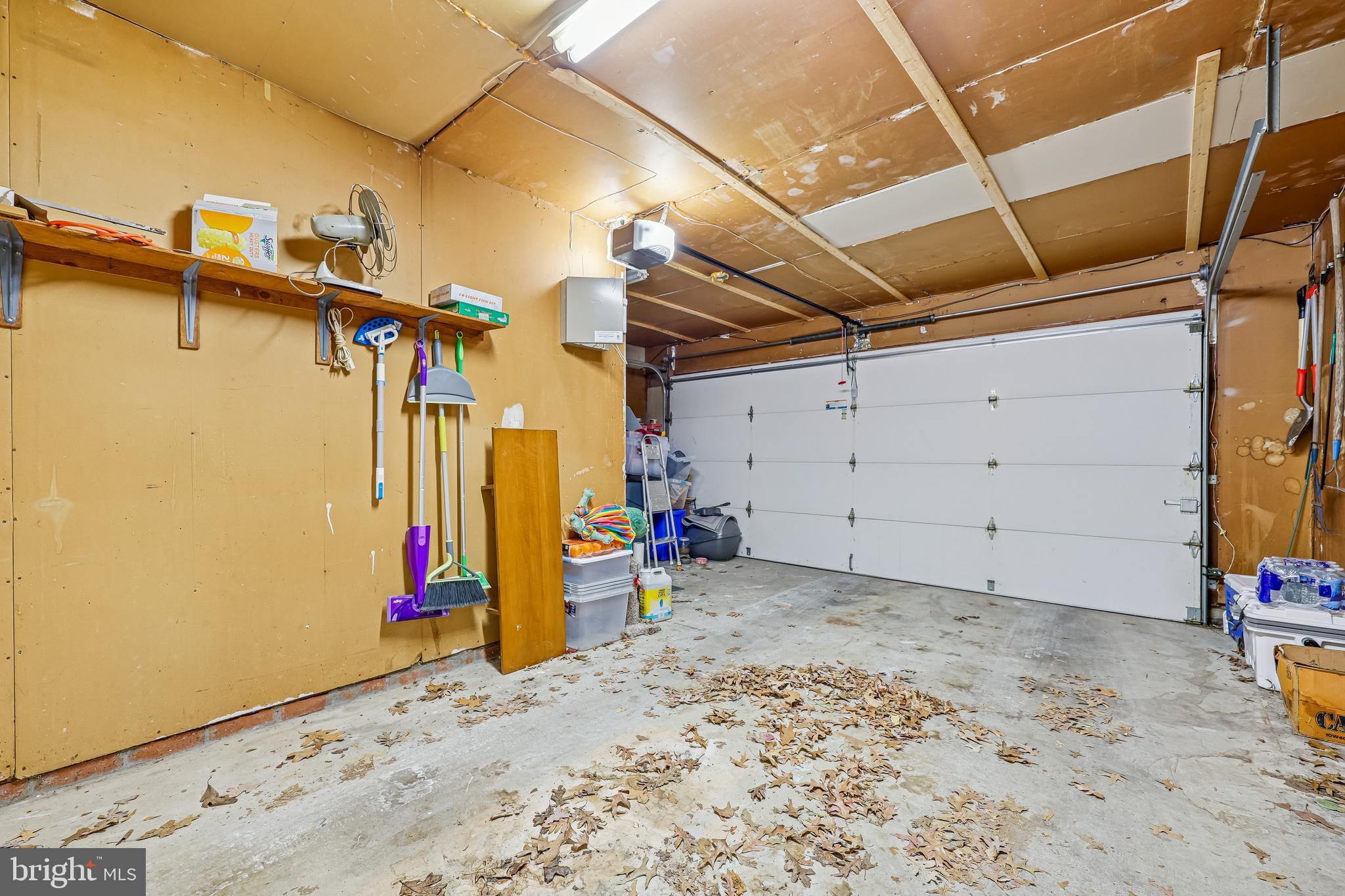 ROSSMOOR MUTUAL #13 - Residential