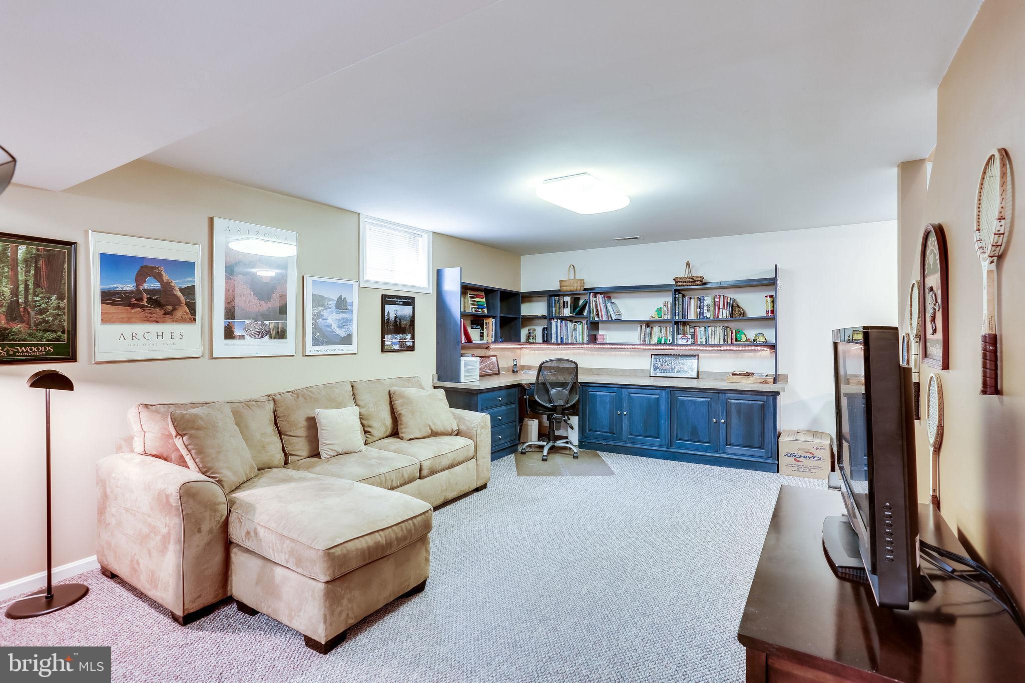 NORTON SQUARE - Residential