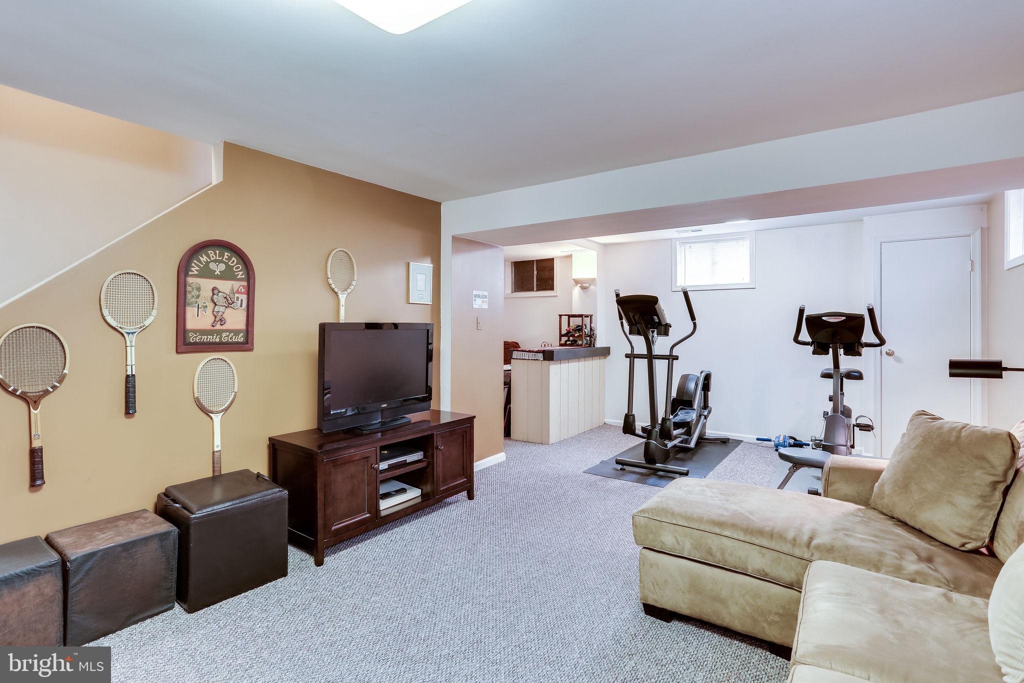 NORTON SQUARE - Residential