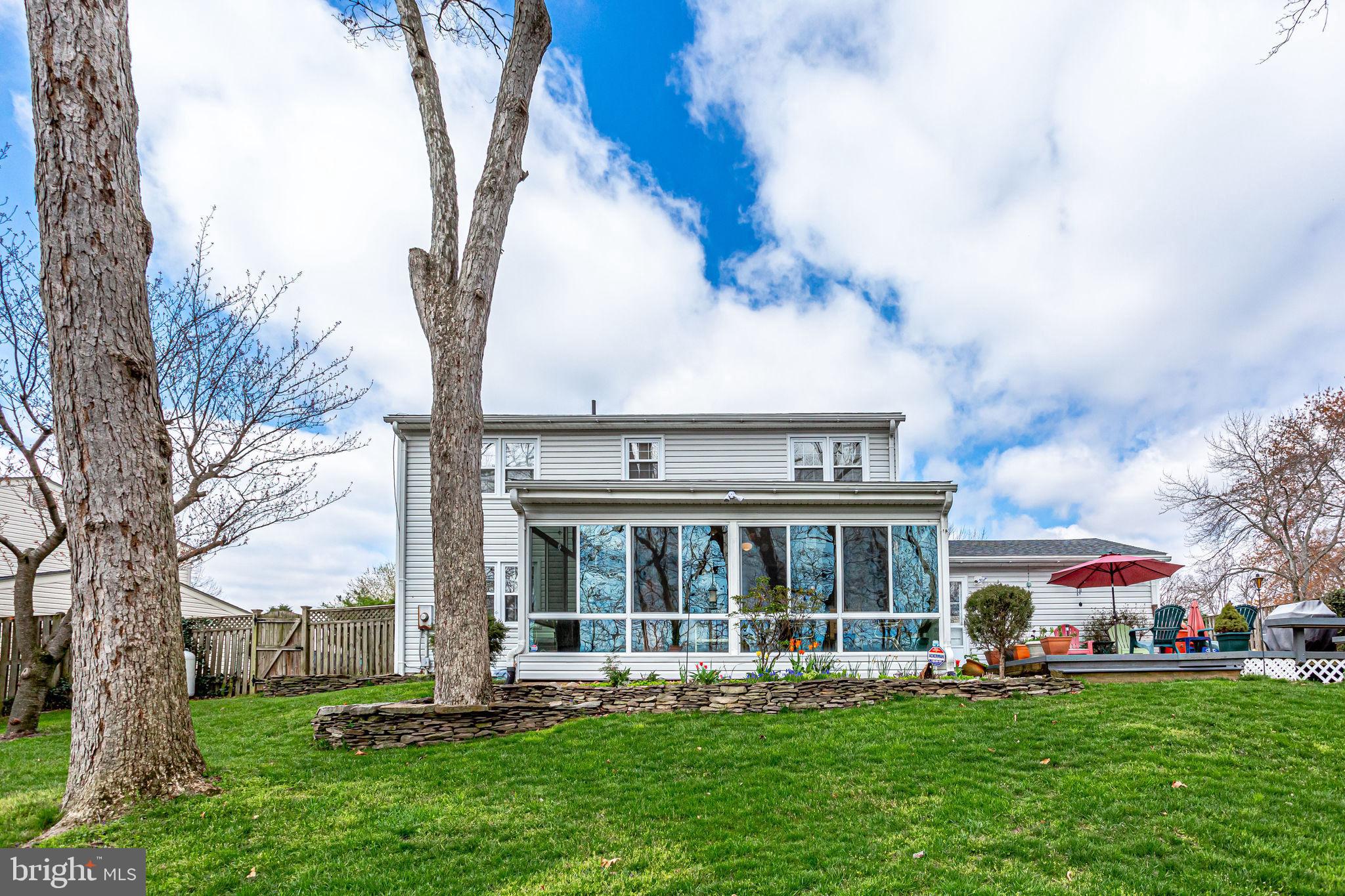 NORTON SQUARE - Residential