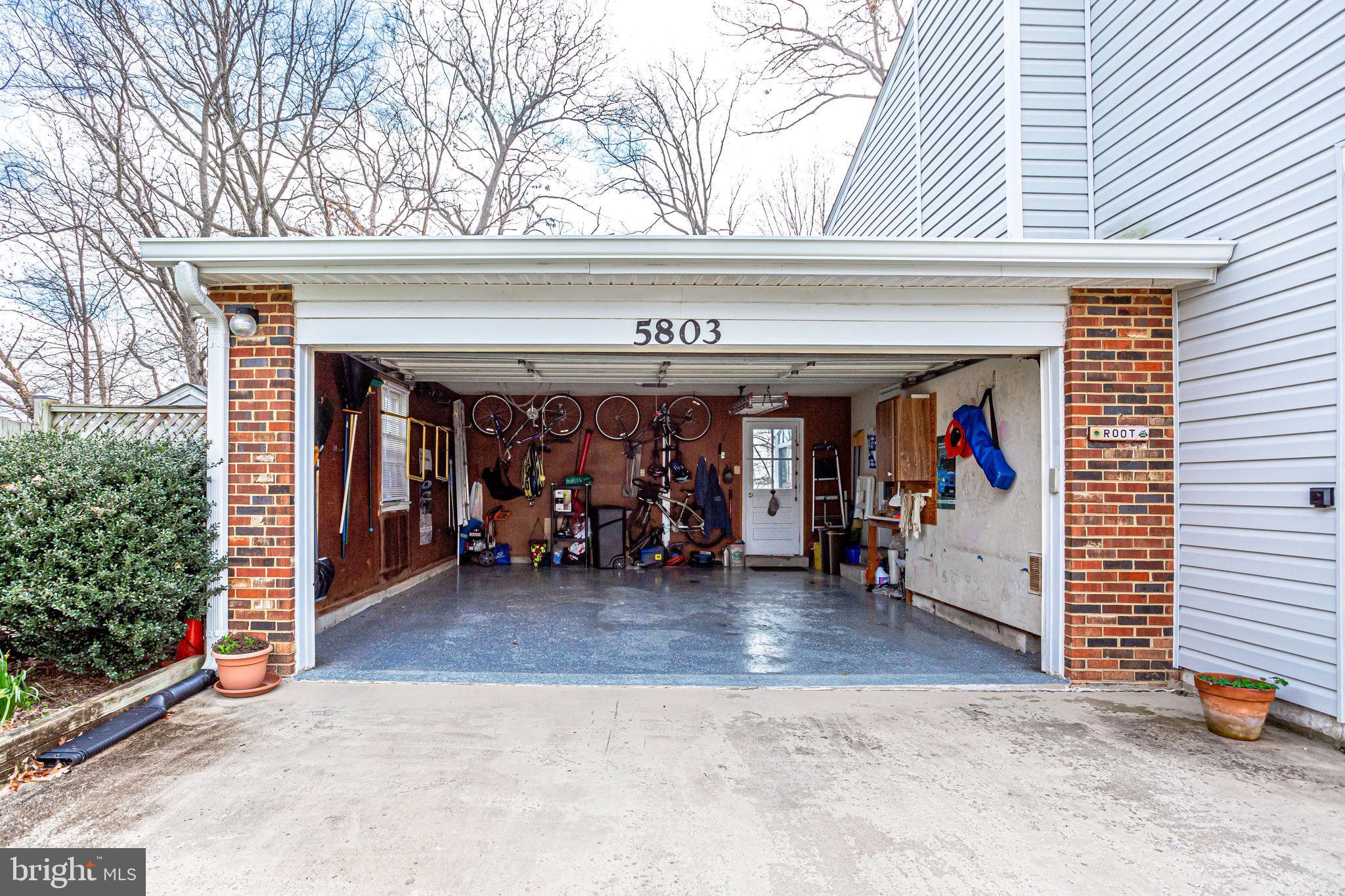 NORTON SQUARE - Residential