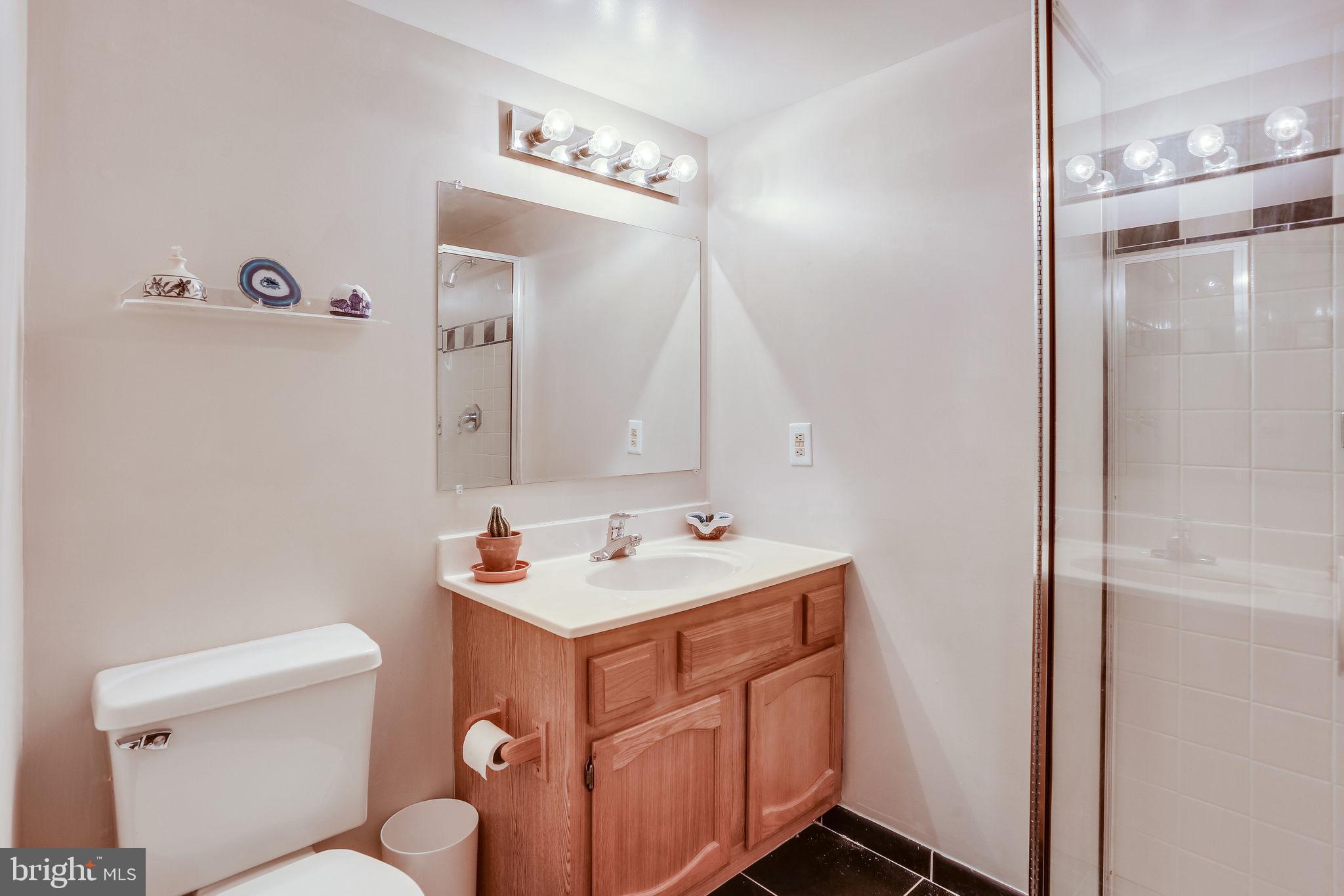 NORTON SQUARE - Residential