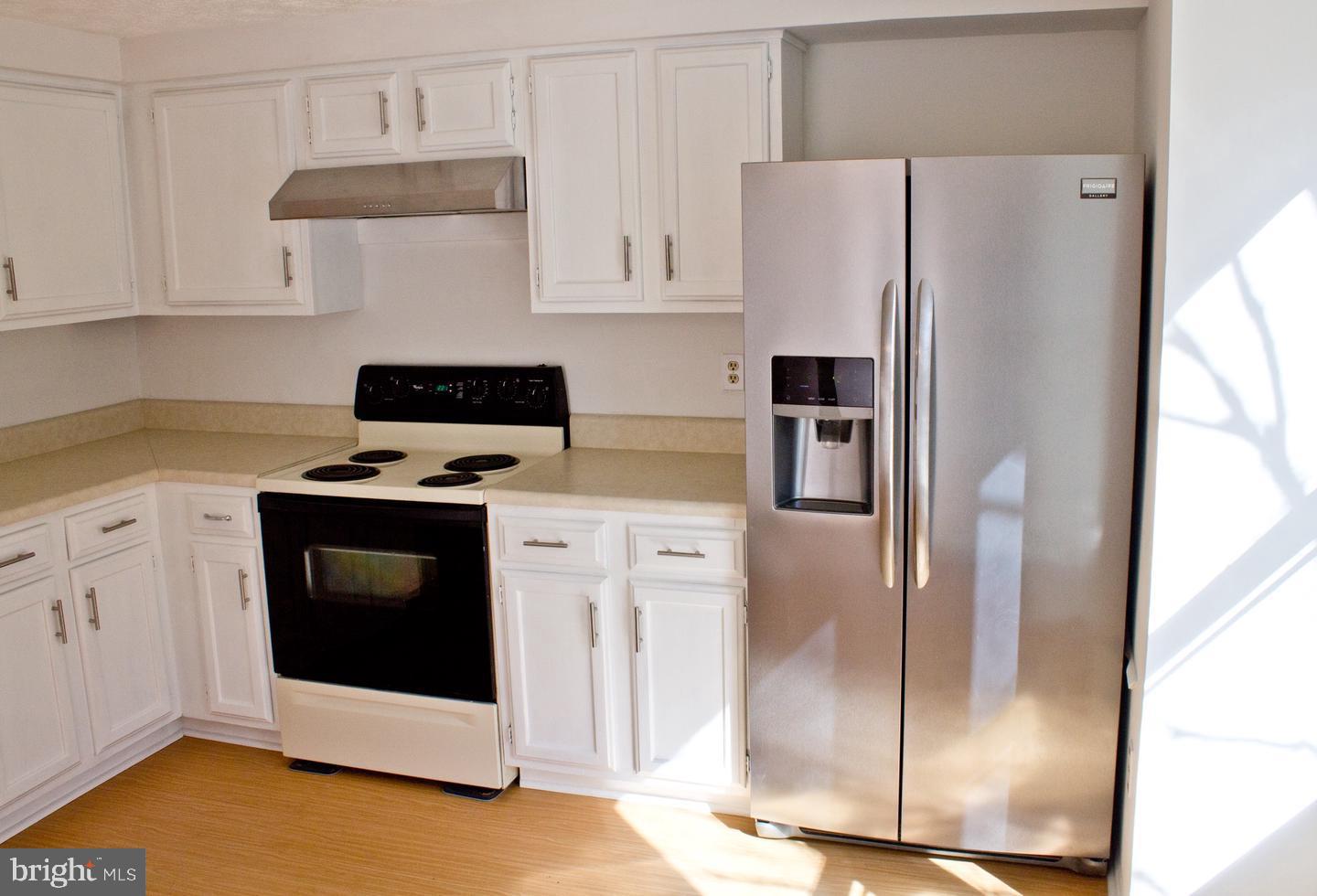 OAKMONT - Residential Lease