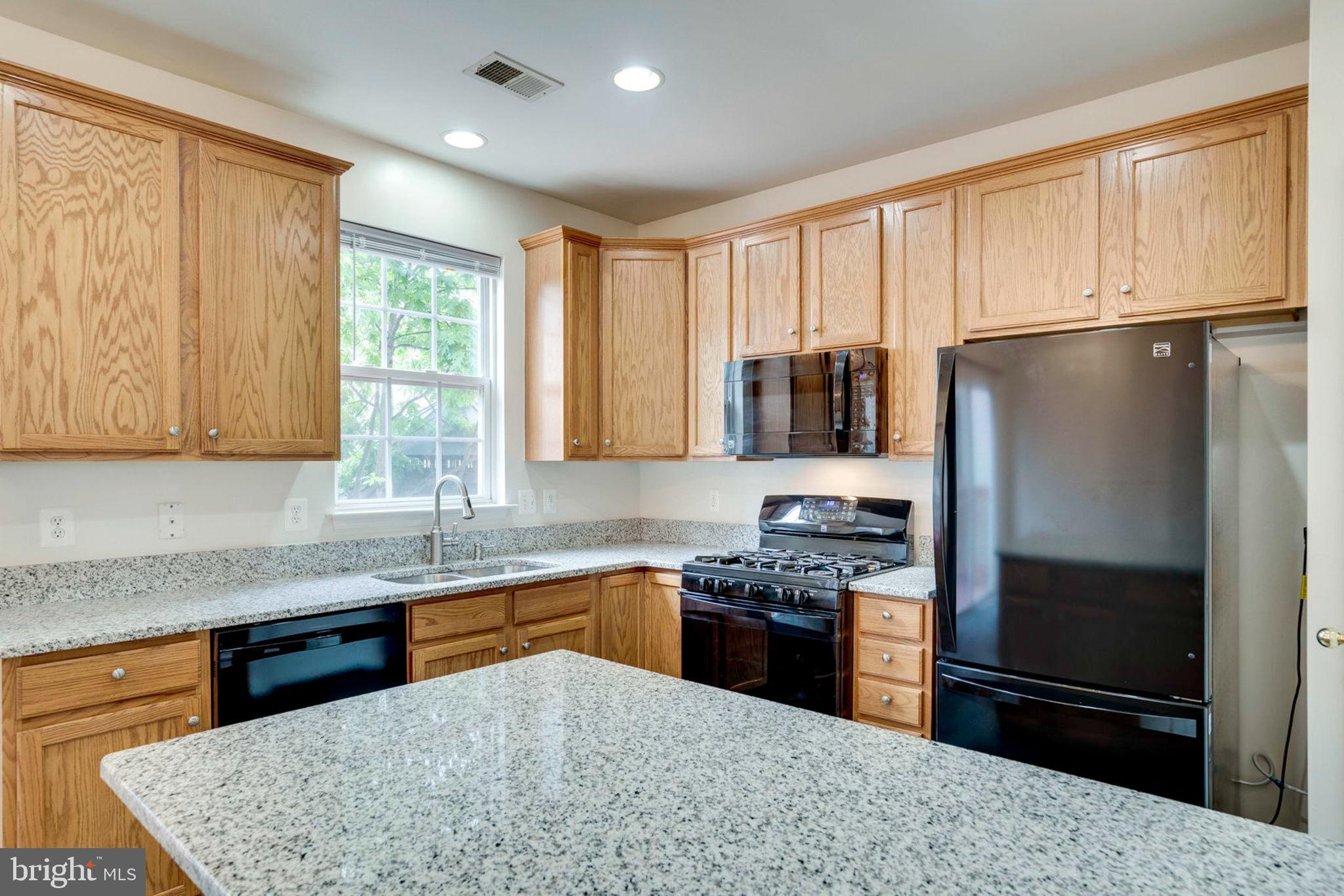 SKYVIEW PARK - Residential Lease