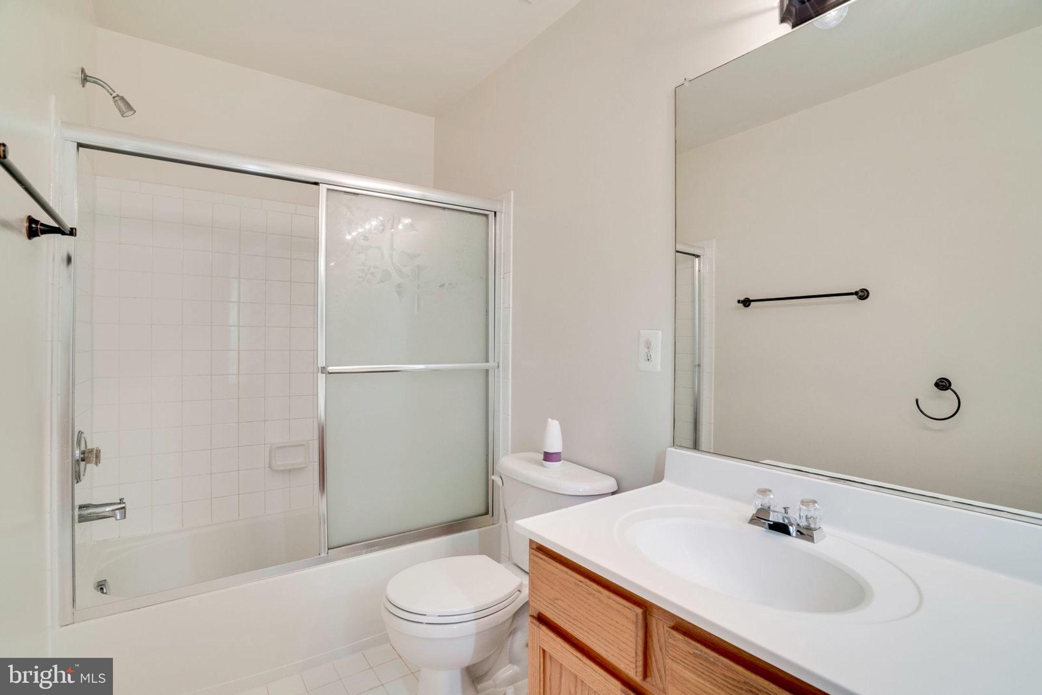 SKYVIEW PARK - Residential Lease