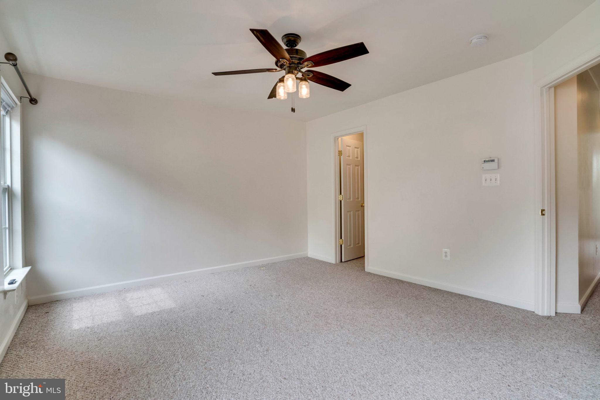 SKYVIEW PARK - Residential Lease