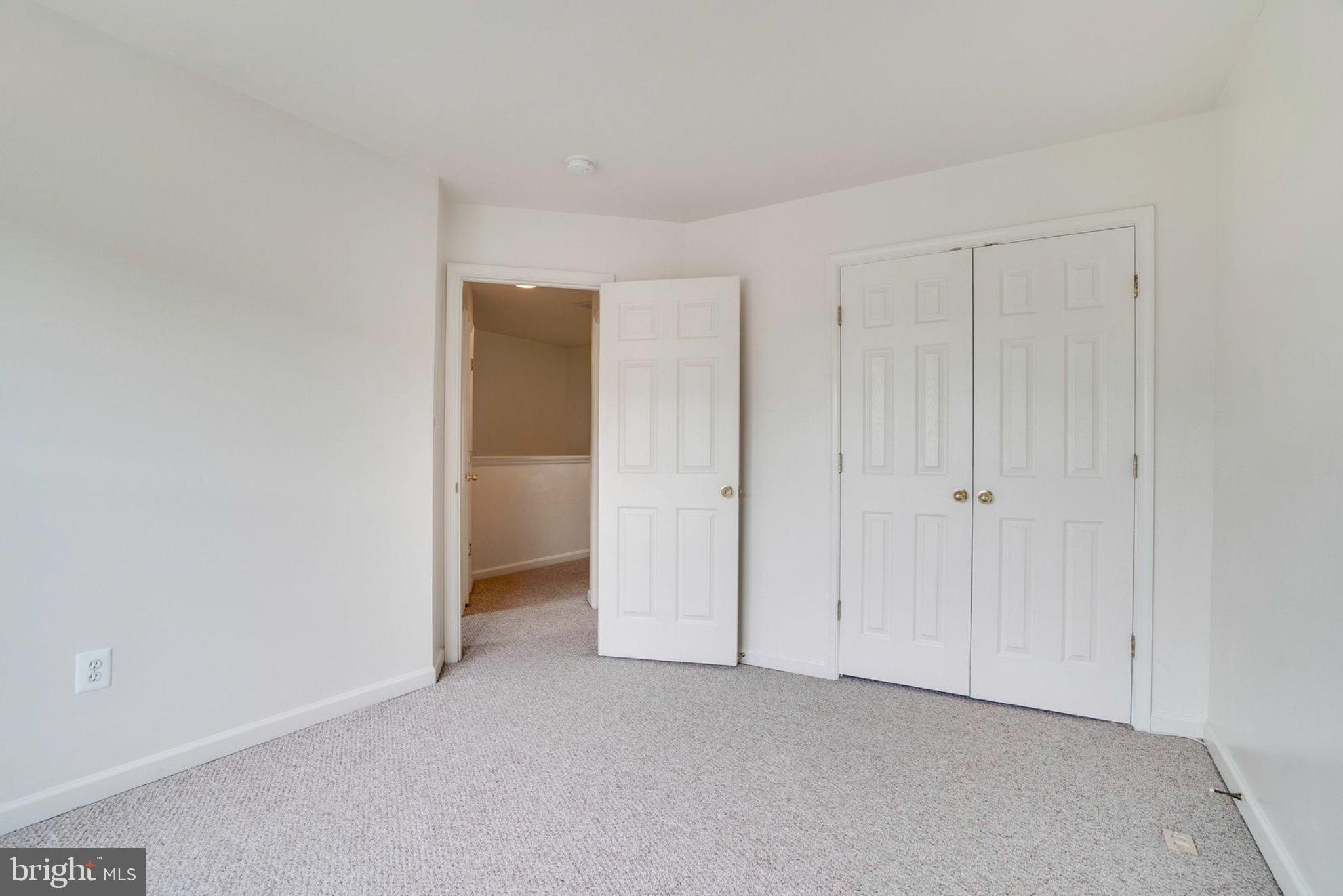 SKYVIEW PARK - Residential Lease