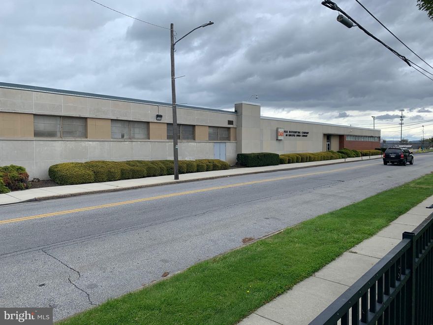 This property is part of a 9 parcel sale.