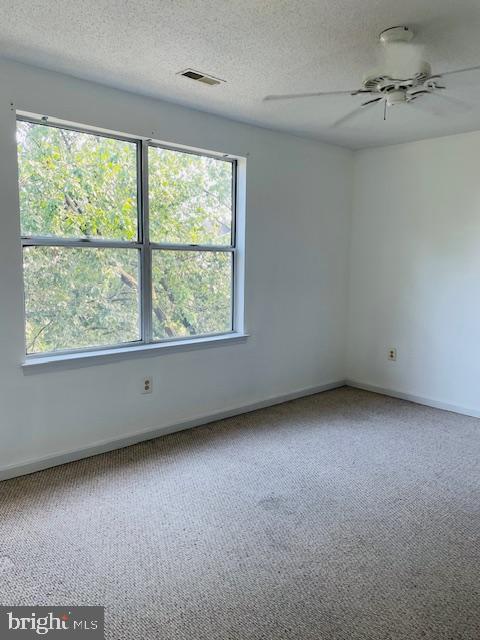 DECOVERLY - Residential Lease