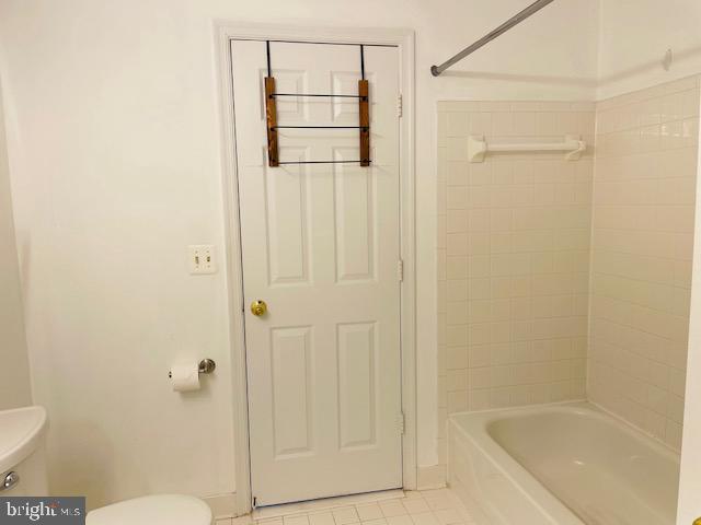 DECOVERLY - Residential Lease