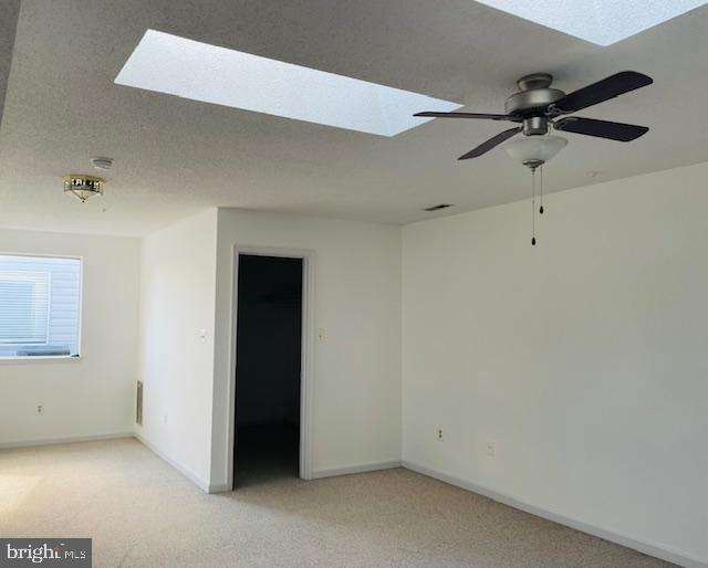 DECOVERLY - Residential Lease