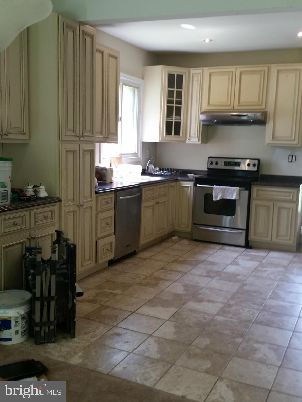 PIKESVILLE - Residential